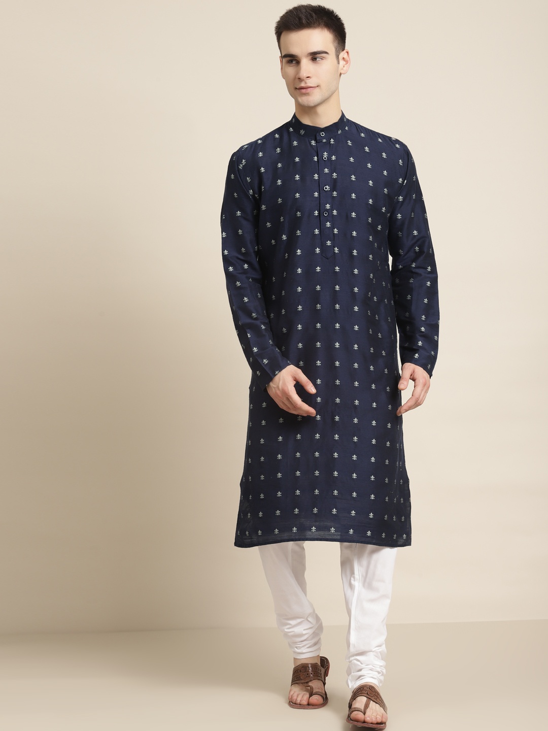 

SOJANYA Men Navy Blue & White Self Design Kurta with Churidar