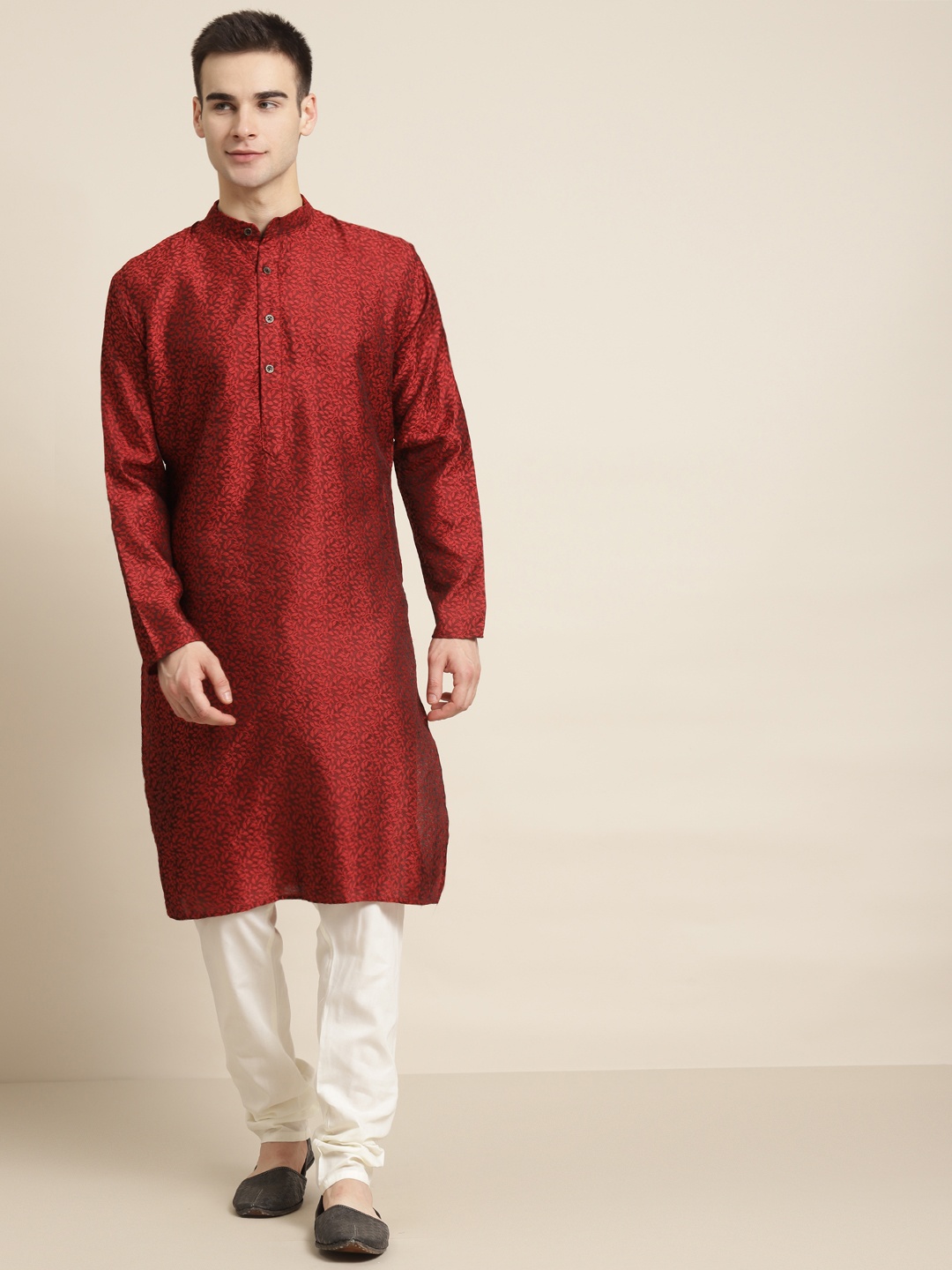 

SOJANYA Men Maroon & Off-White Self Design Kurta with Churidar