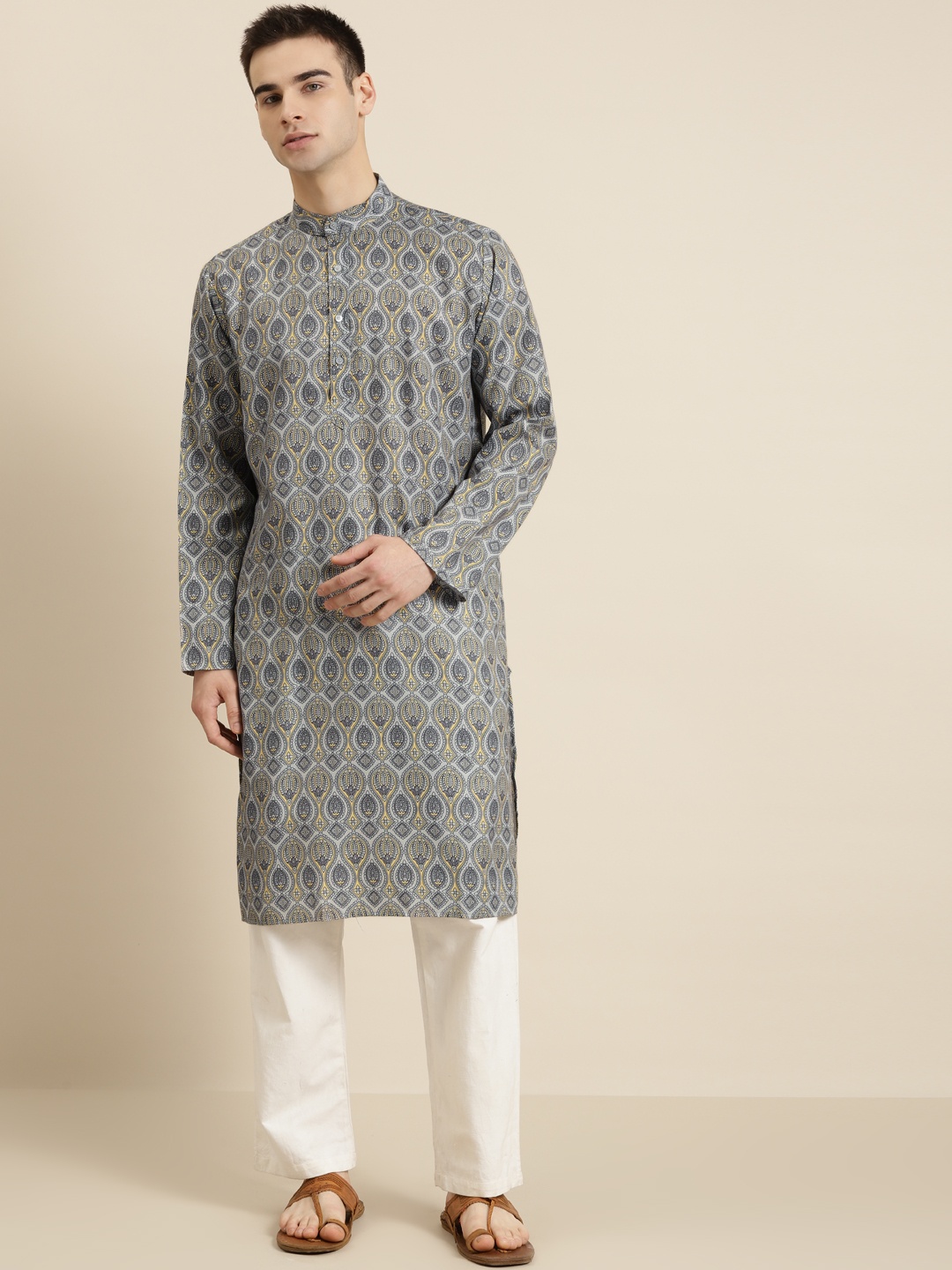 

SOJANYA Men Grey & Yellow Pure Cotton Ethnic Motifs Printed Kurta