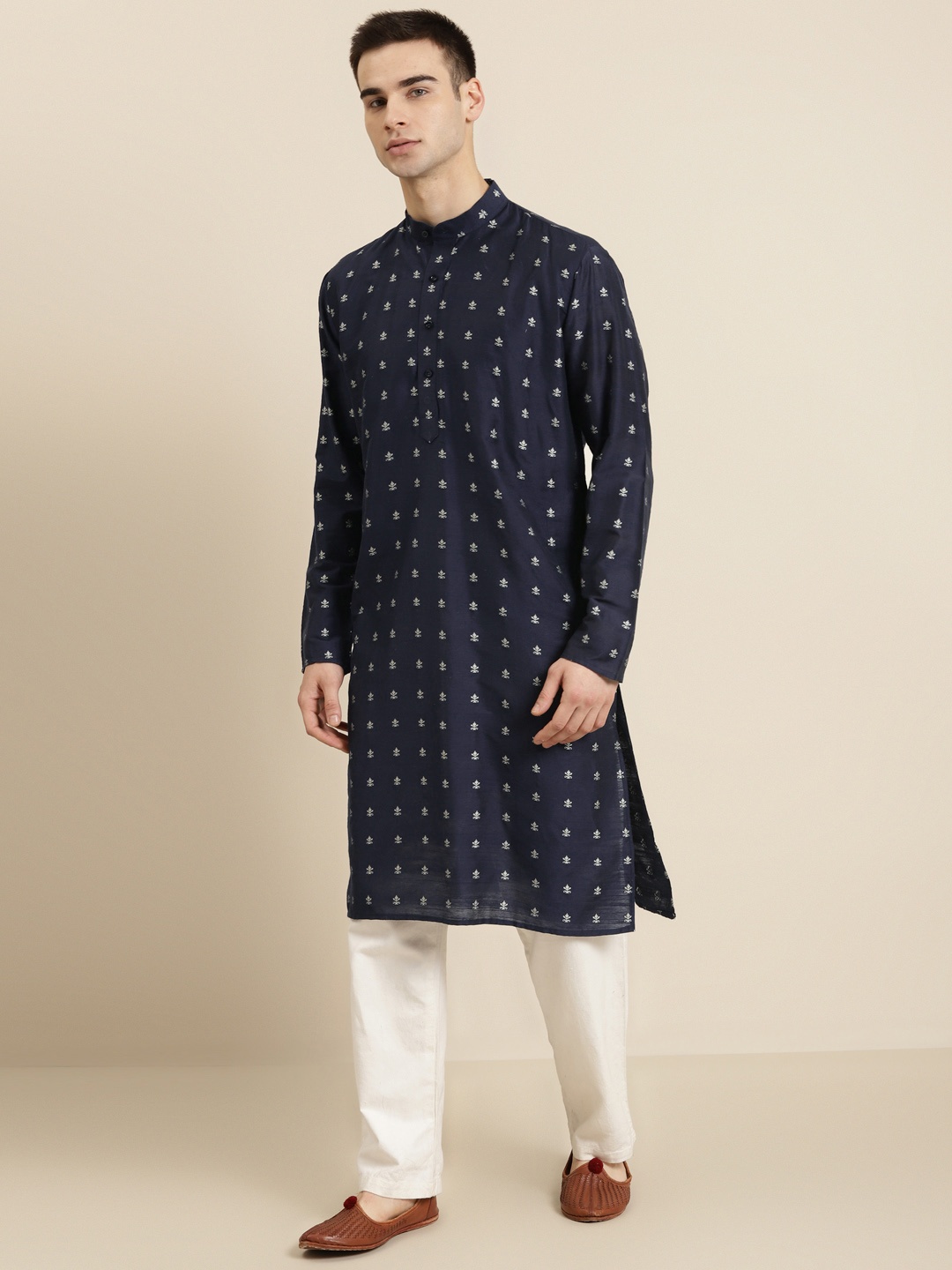 

SOJANYA Men Navy Blue & Grey Ethnic Motifs Woven Design Jacquard Kurta