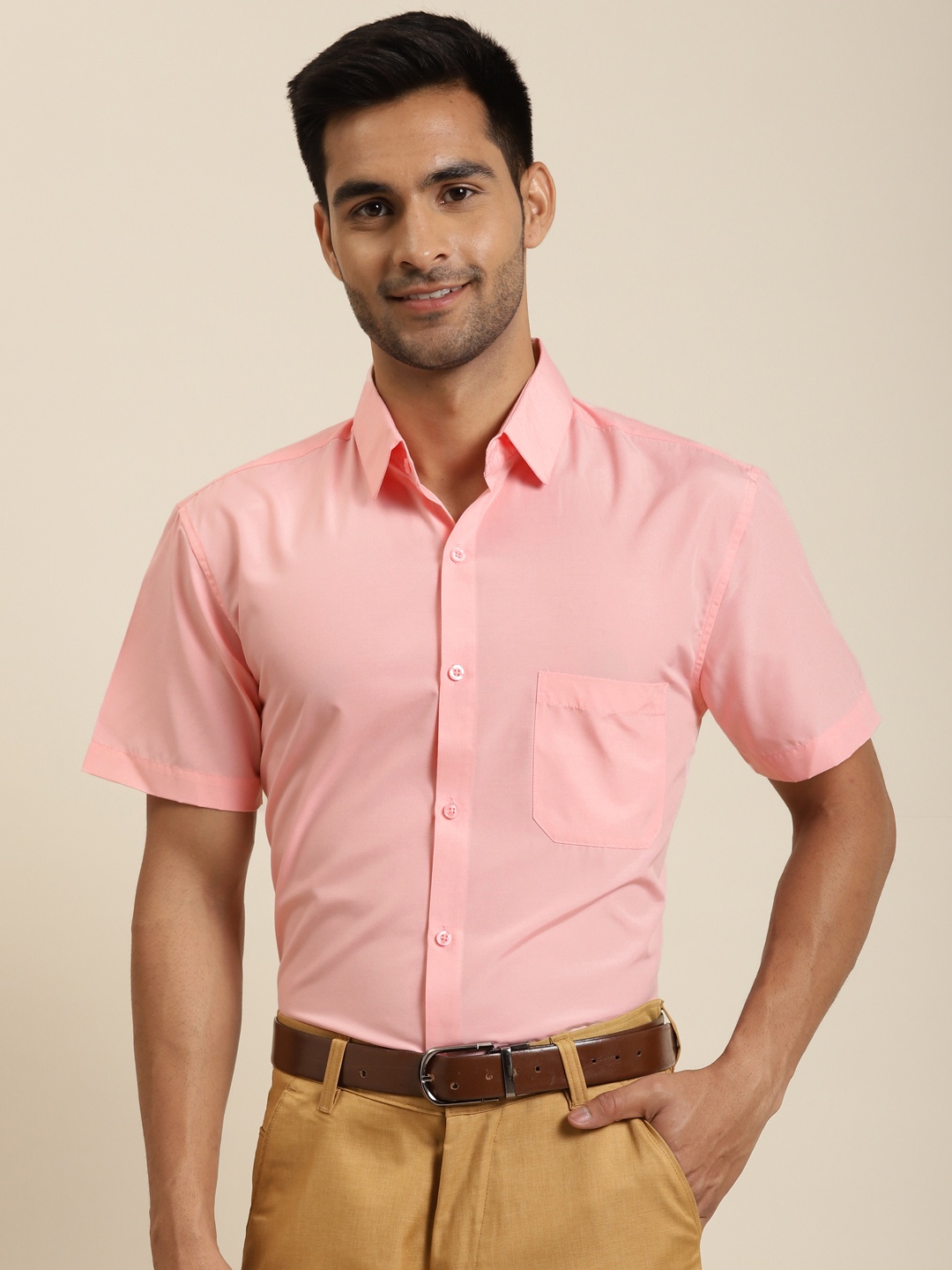 

SOJANYA Men Pink Pure Cotton Classic Regular Fit Solid Formal Shirt