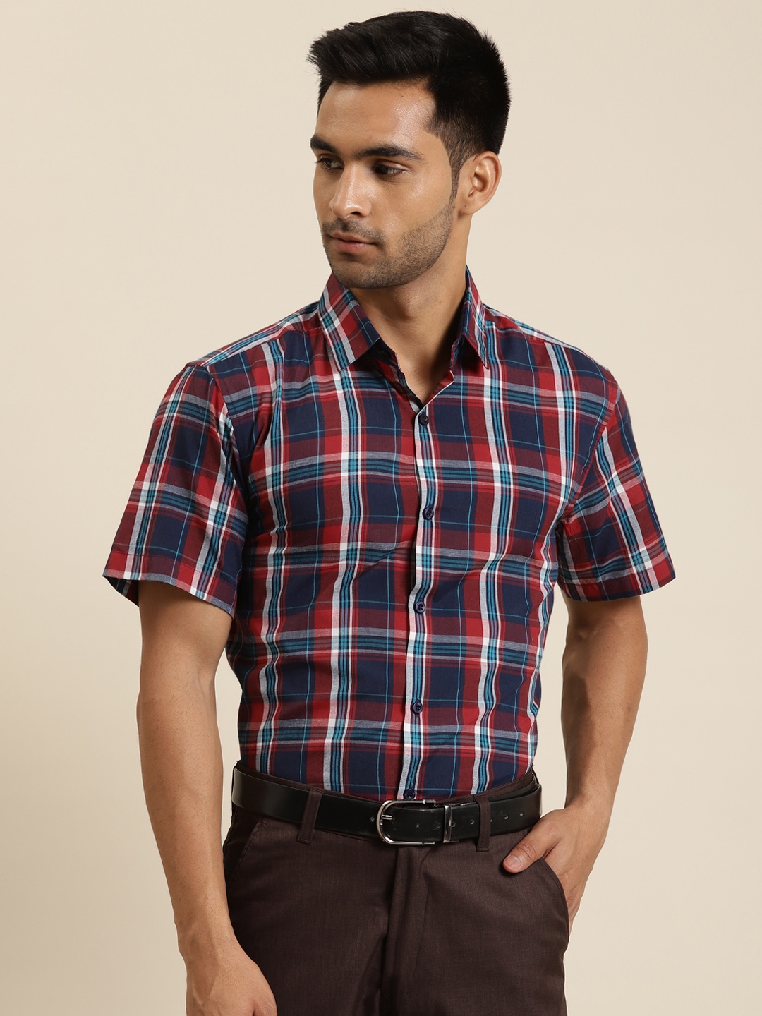 

SOJANYA Men Maroon & Navy Blue Pure Cotton Regular Fit Checked Formal Shirt