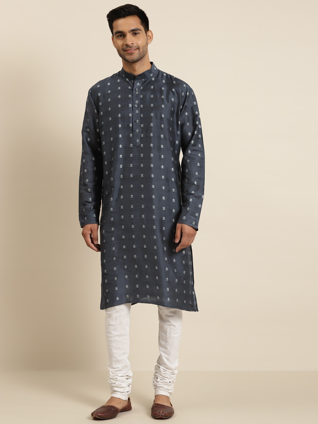 

SOJANYA Men Charcoal Grey & Off White Ethnic Motifs Kurta