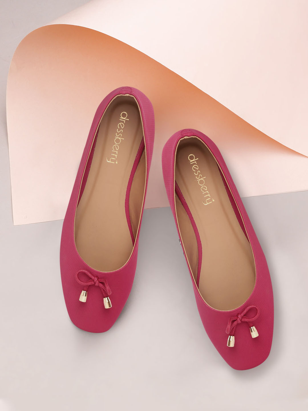 

DressBerry Women Fuchsia Pink Ballerinas with Bows Detail
