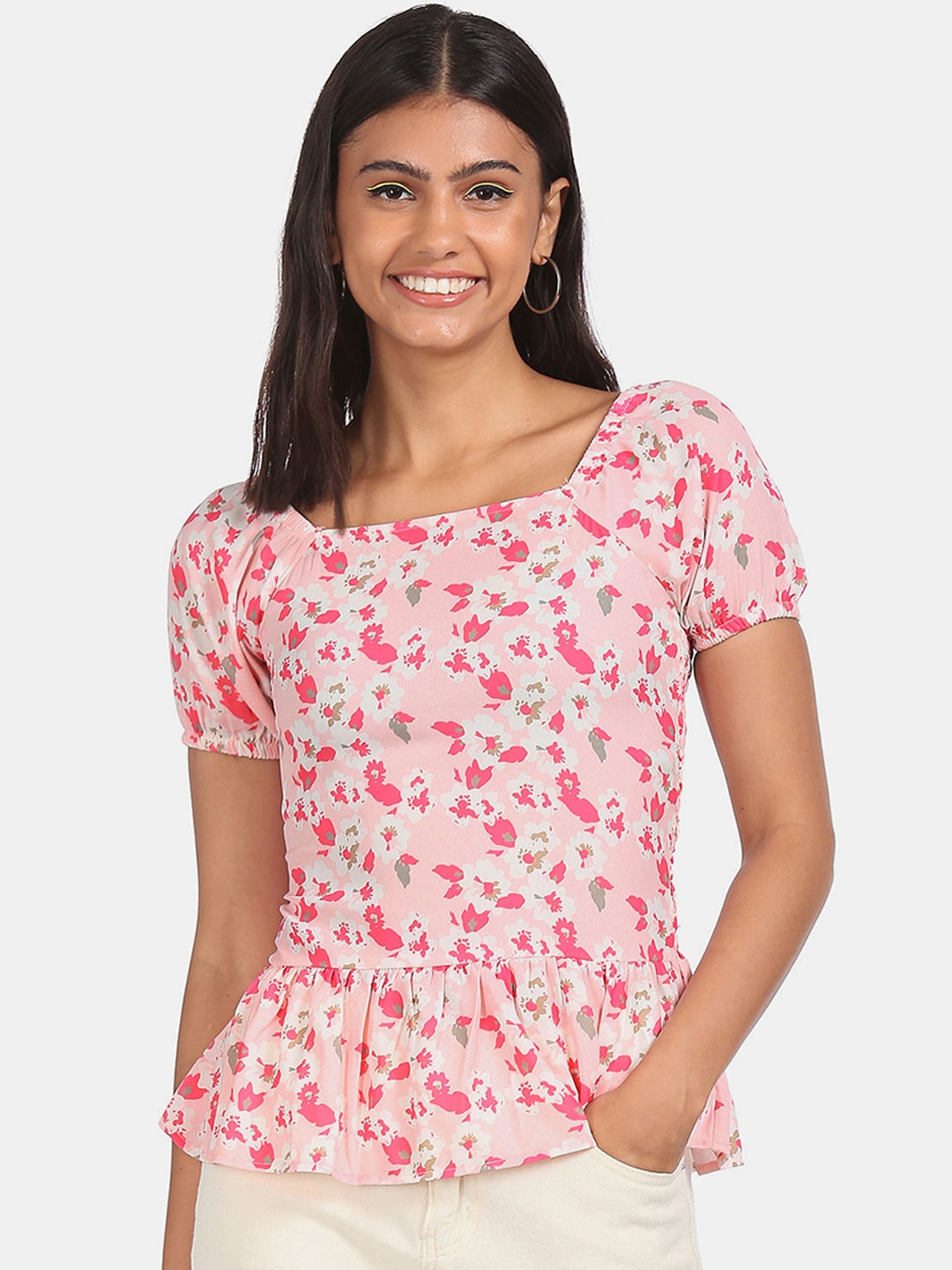 

Sugr Pink Square Neck Woven Top