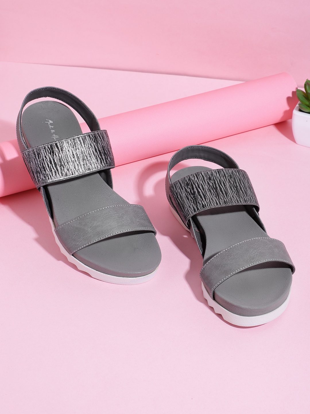 

Mast & Harbour Women Grey & Black Printed Open Toe Flats