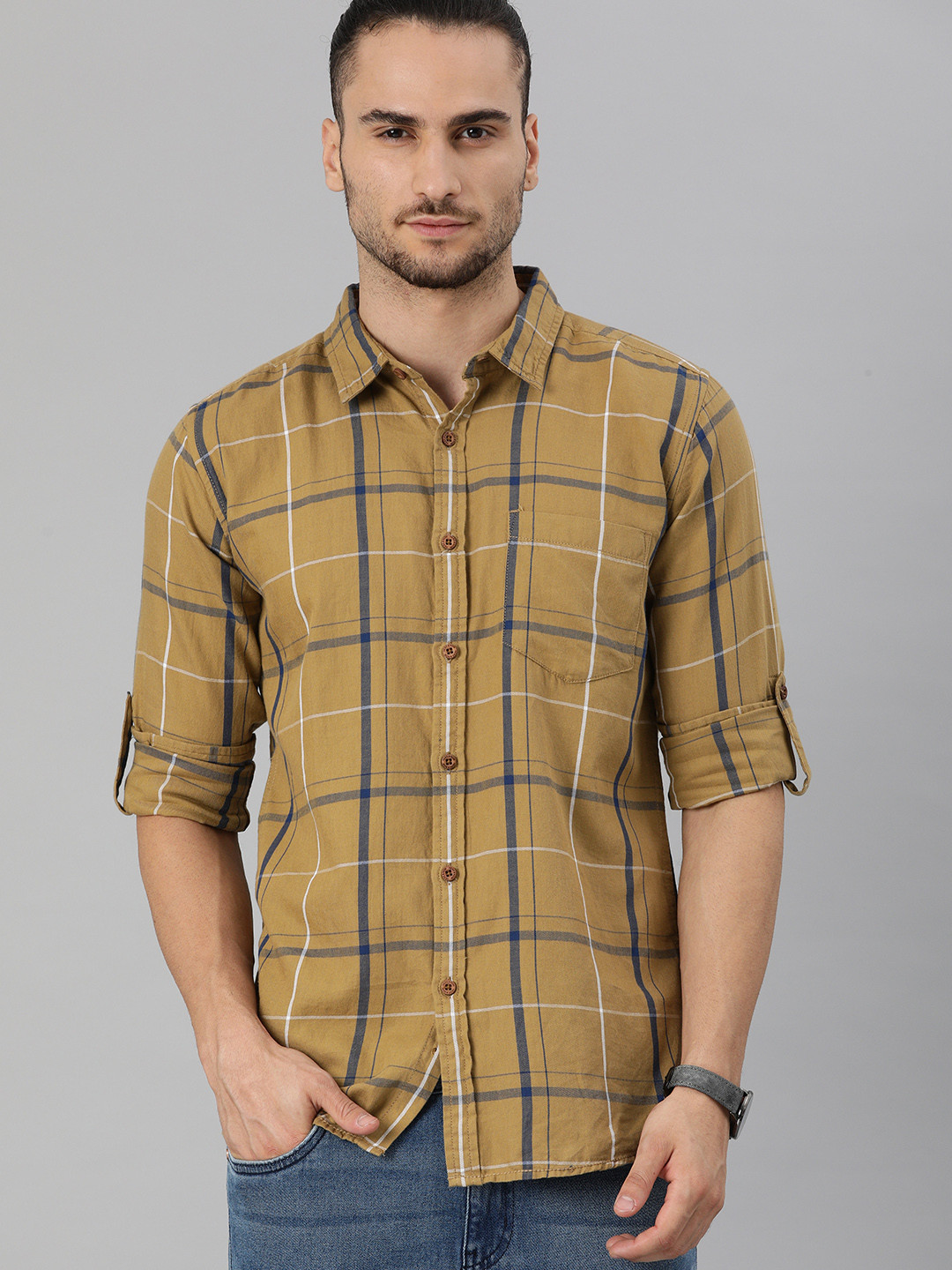 

HERE&NOW Men Beige & Blue Slim Fit Checked Casual Shirt