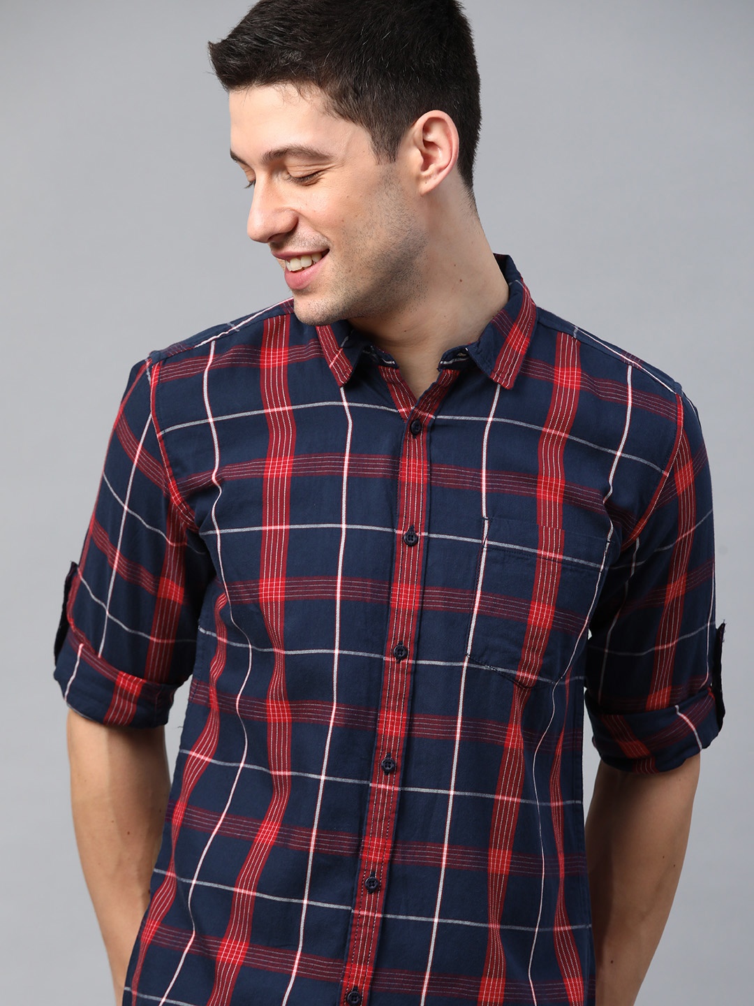 

HERE&NOW Men Navy & Red Pure Cotton Slim Fit Checked Casual Shirt, Navy blue