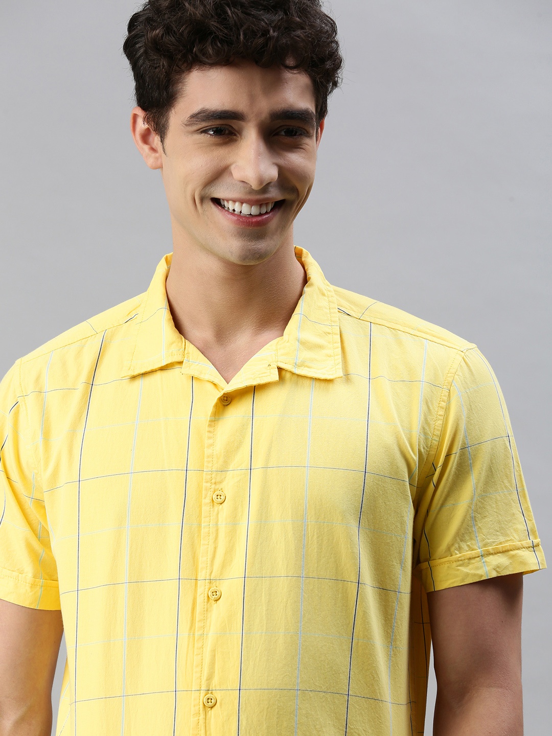 

HERE&NOW Men Yellow Checked Pure Cotton Slim Fit Cuban Collar Casual Shirt