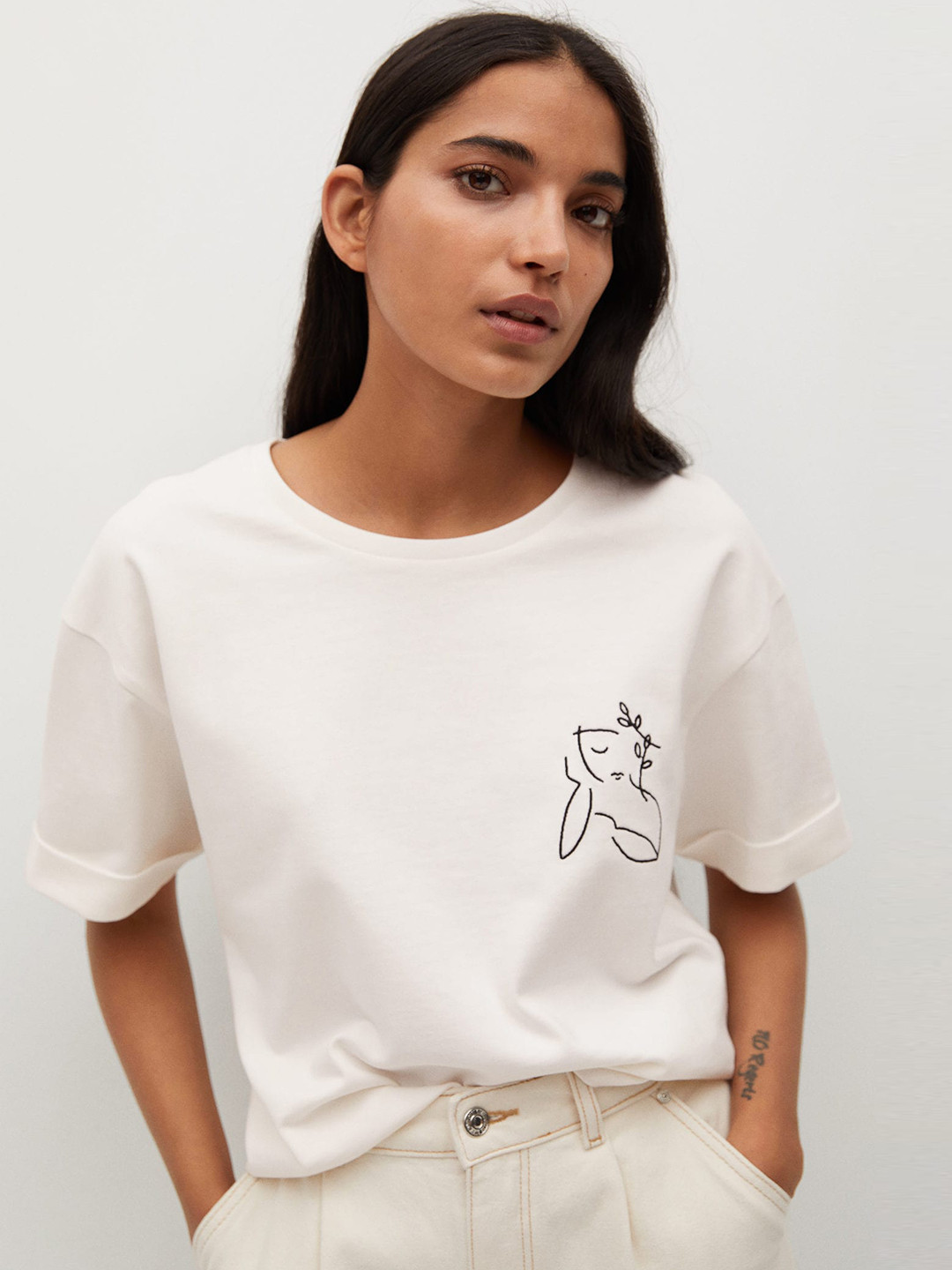 

MANGO Women Off-White Solid Round Neck Boxy Pure Cotton T-shirt