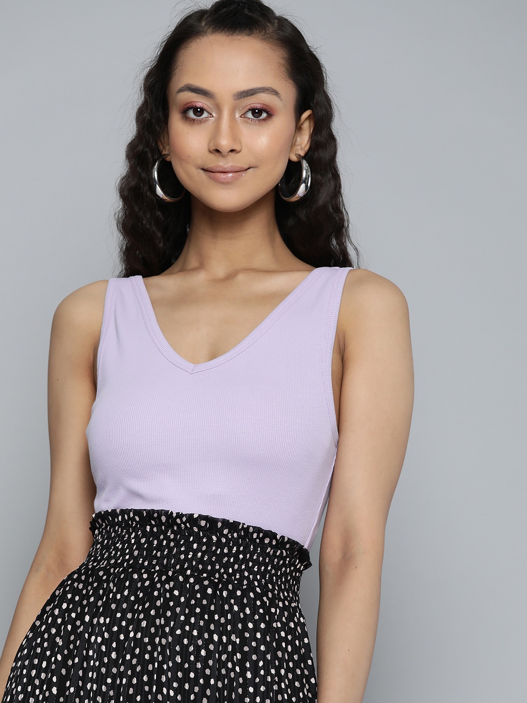 

VividArtsy Lavender Ribbed Fitted Crop Top
