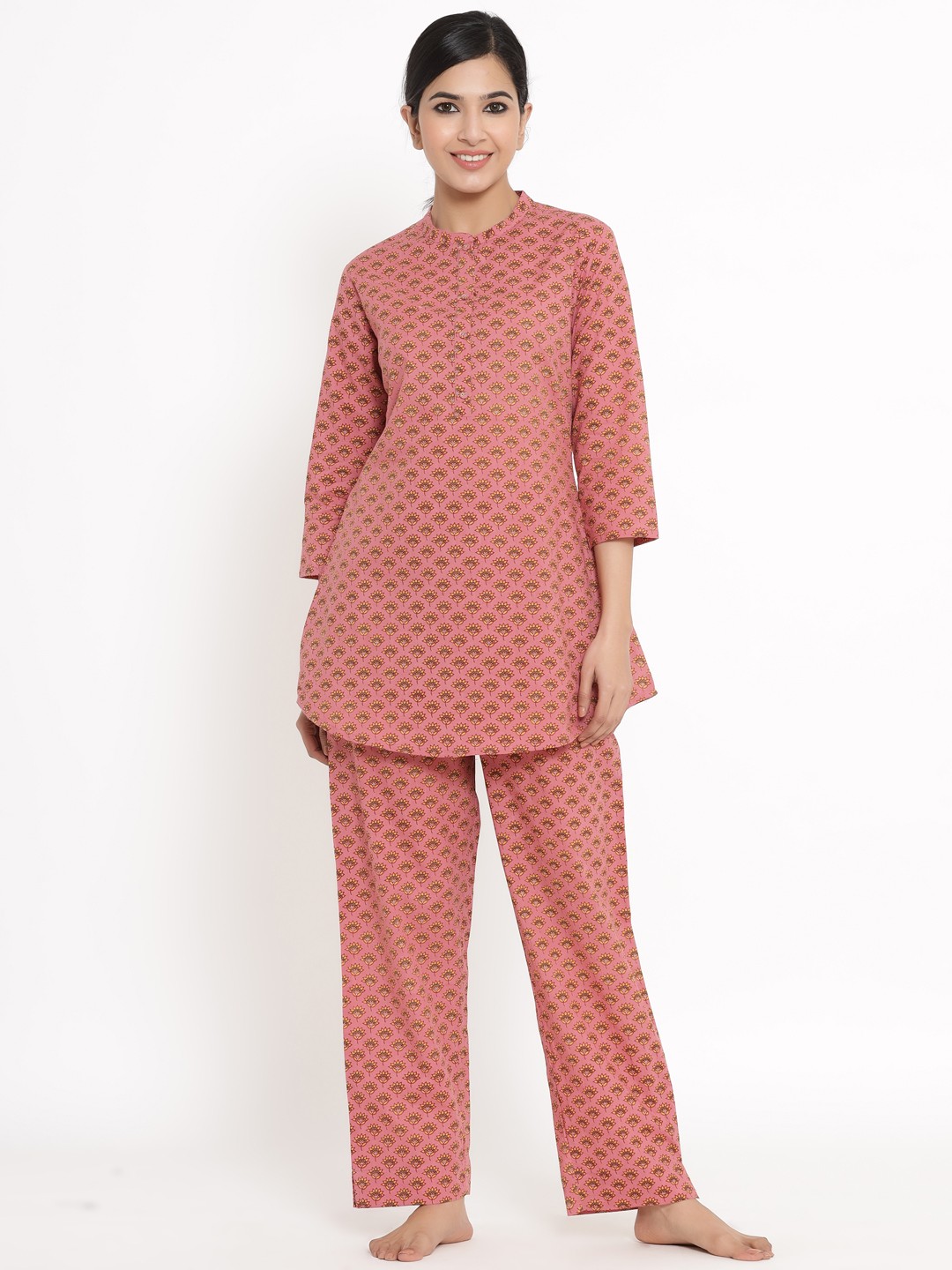 

kipek Women Peach-Coloured Printed Night suit