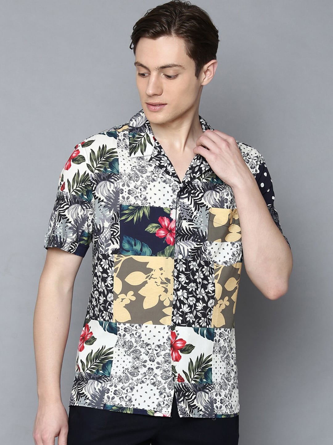

Antony Morato Men Multicoloured Regular Fit Colourblocked Casual Shirt, Multi