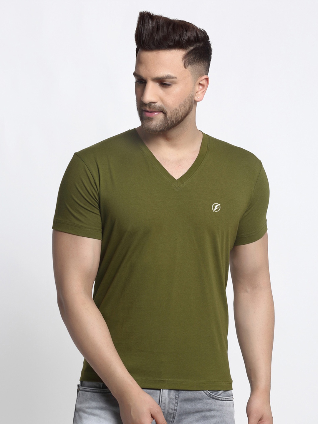 

Friskers Men Olive Green Solid V-Neck Pure Cotton T-shirt