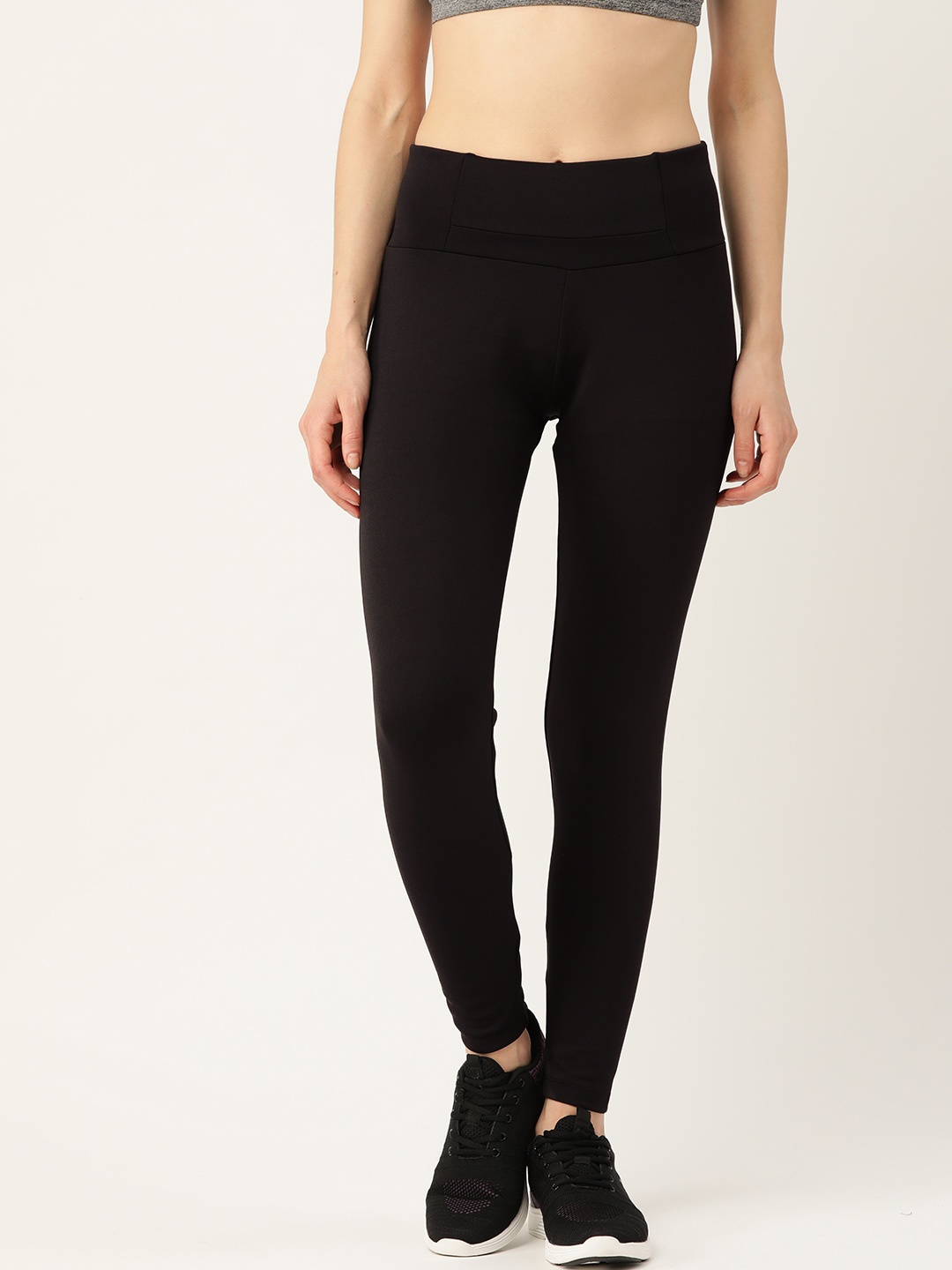

Sweet Dreams Women Black Solid Cropped Tights