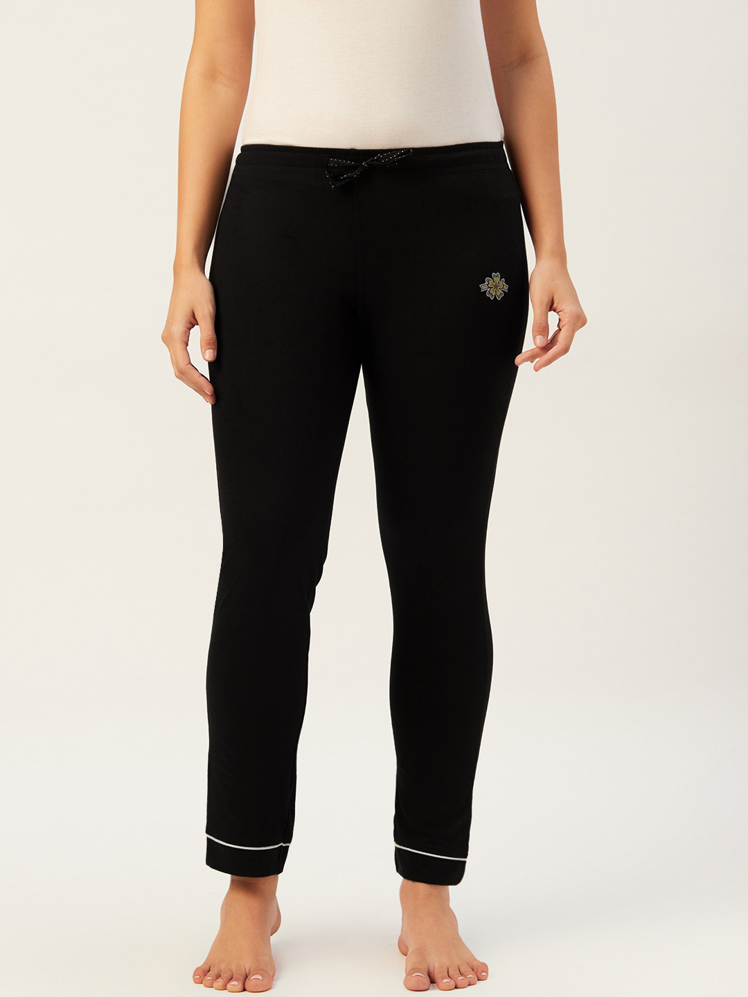 

Sweet Dreams Women Black Solid Knitted Pure Cotton Lounge Pants