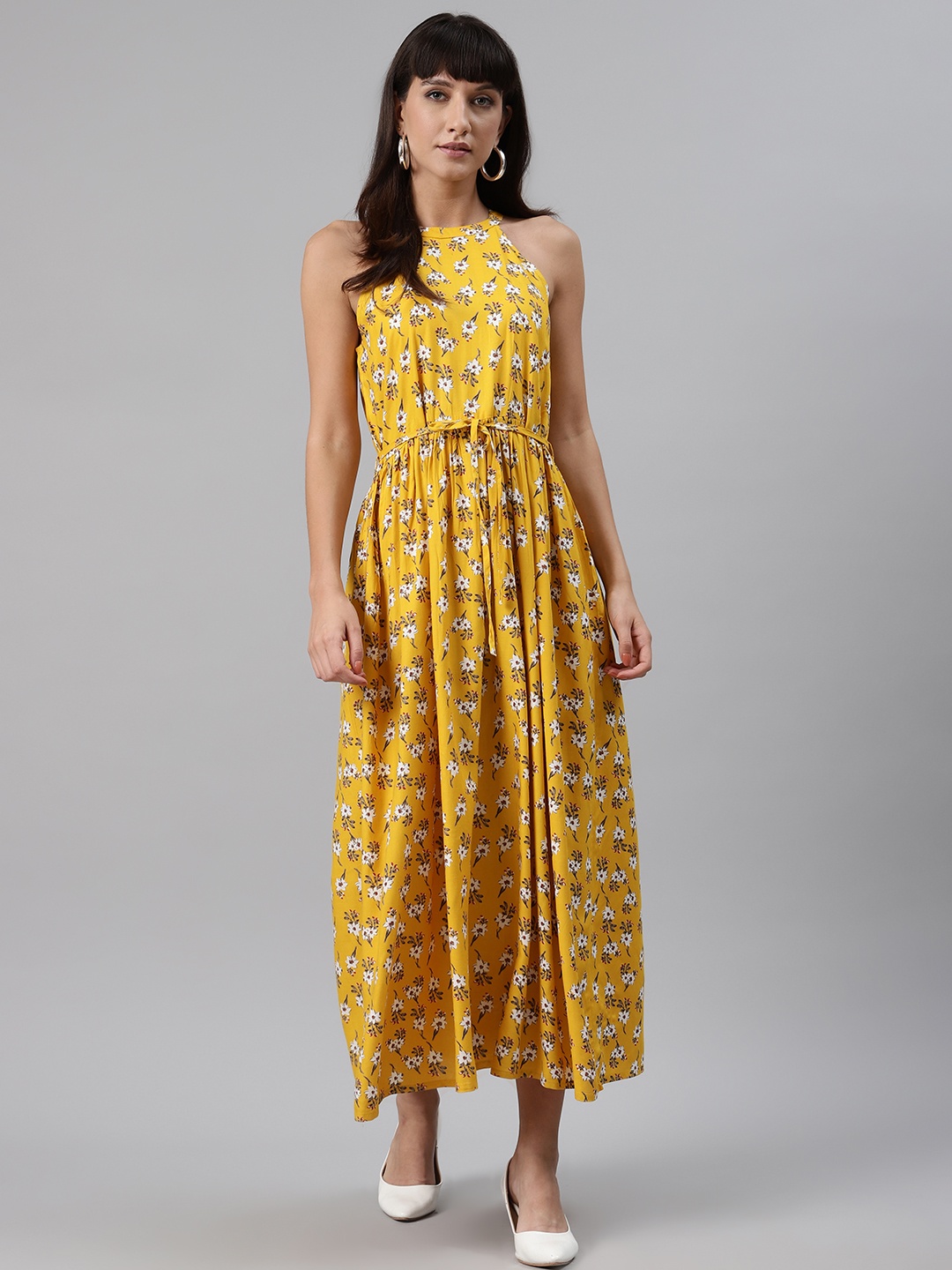 

Meeranshi Women Yellow & White Floral Printed Maxi Dress