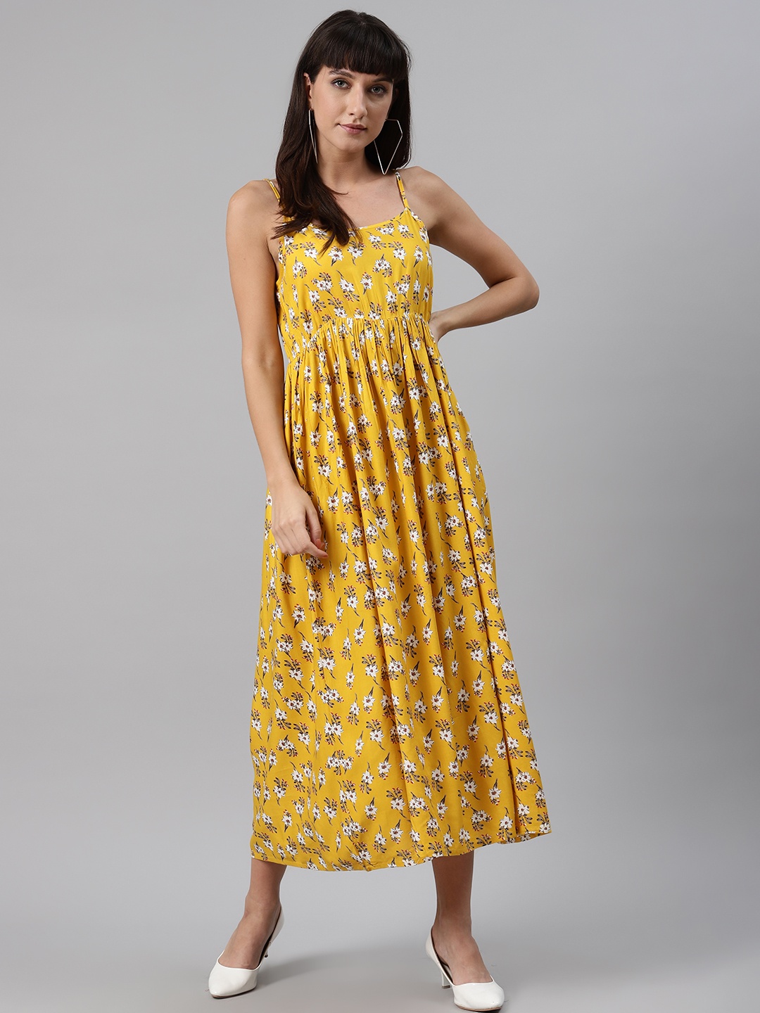 

Meeranshi Women Yellow & White Floral Printed Maxi Dress