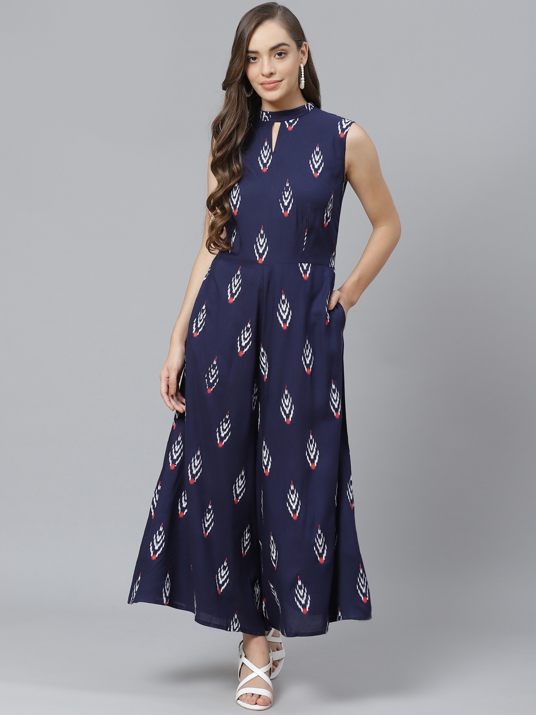 

Poshak Hub Women Navy Blue & White Printed Basic Jumpsuit