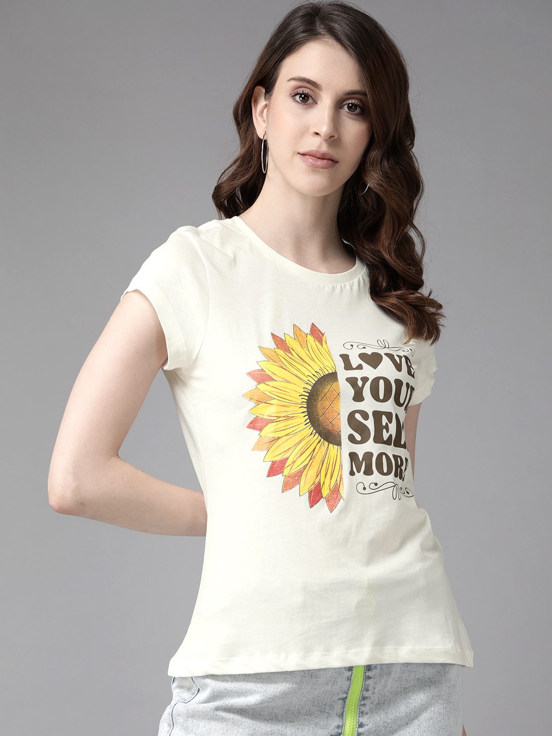 

Cayman Women Off-White & Yellow Sunflower Printed Pure Cotton Round Neck T-shirt