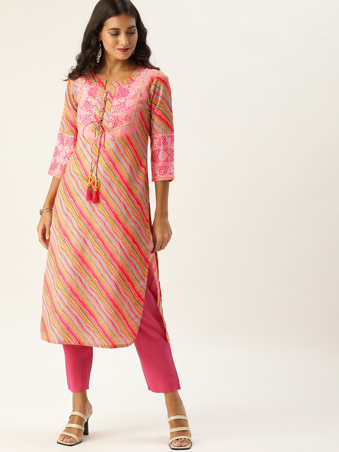 

Varanga Women Multiicoloured Leheriya Printed Gotta Patti Kurta, Multi
