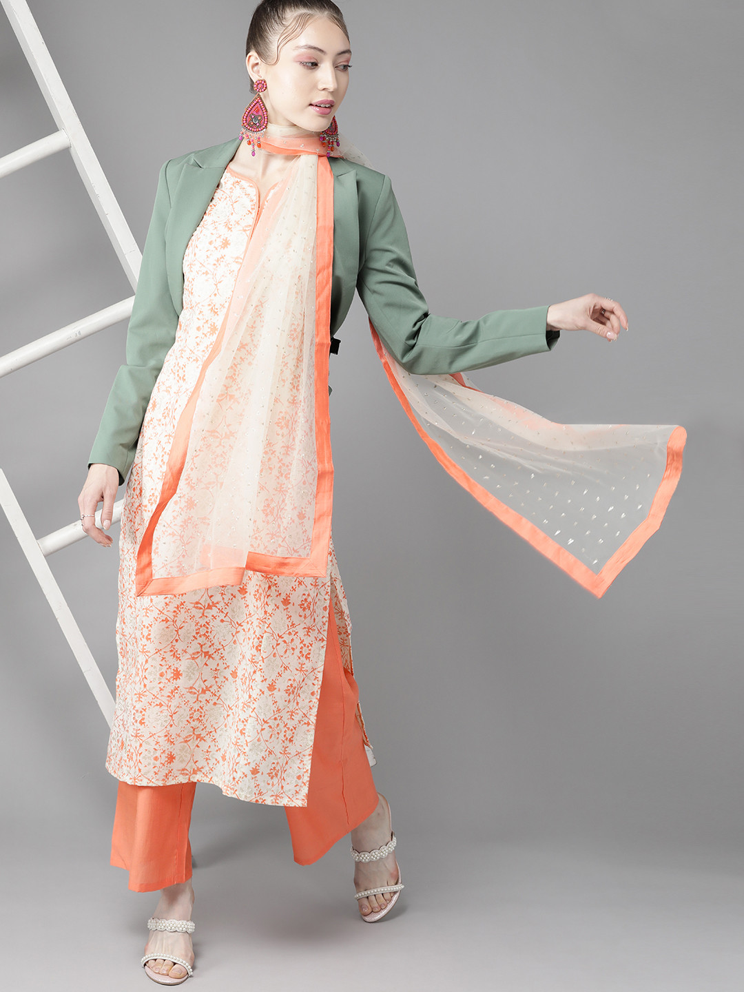 

Indo Era Rich Off White And Peach Printed Kurta Set