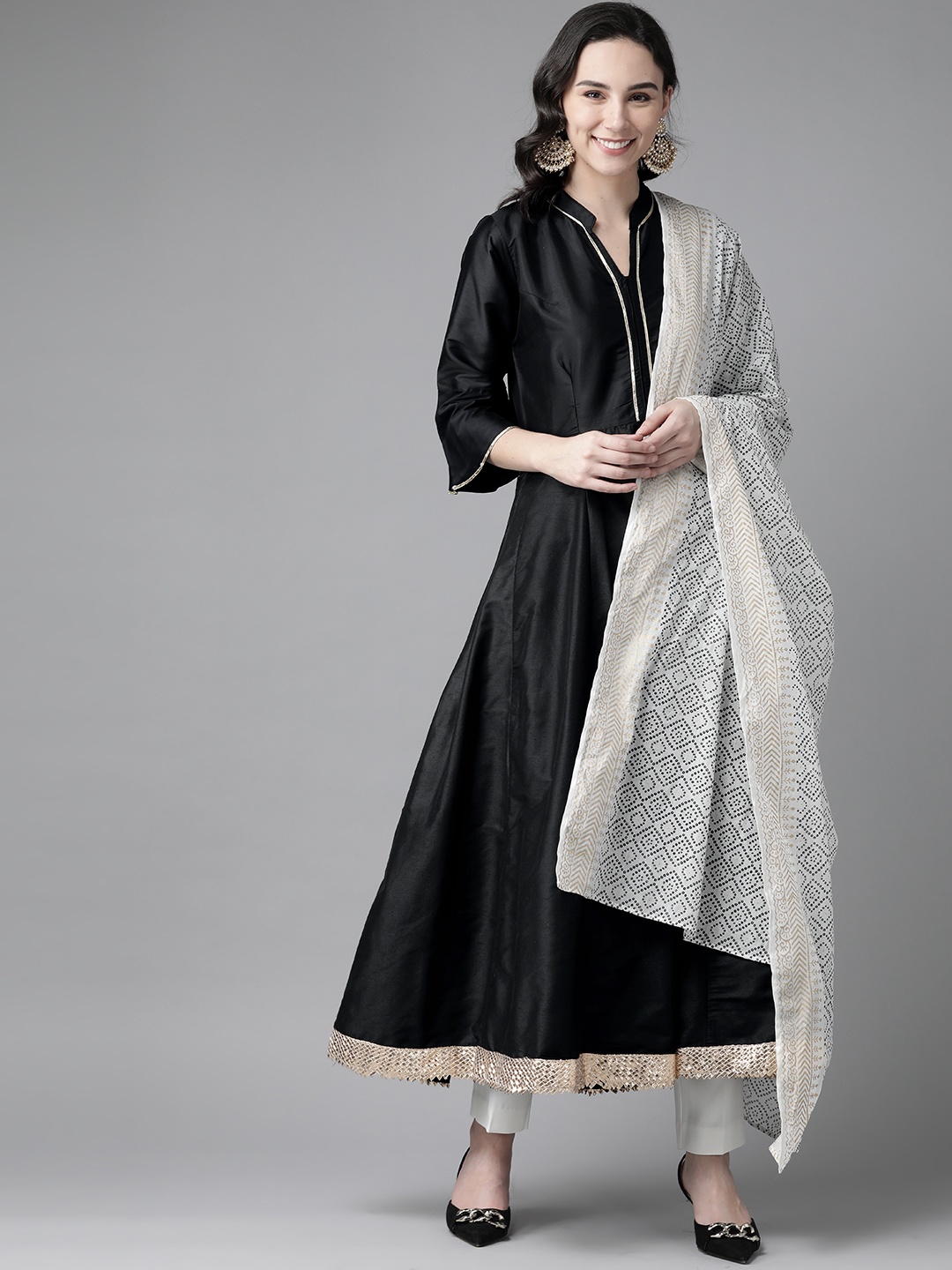 

Bhama Couture Black Solid A-line Kurta With Dupatta