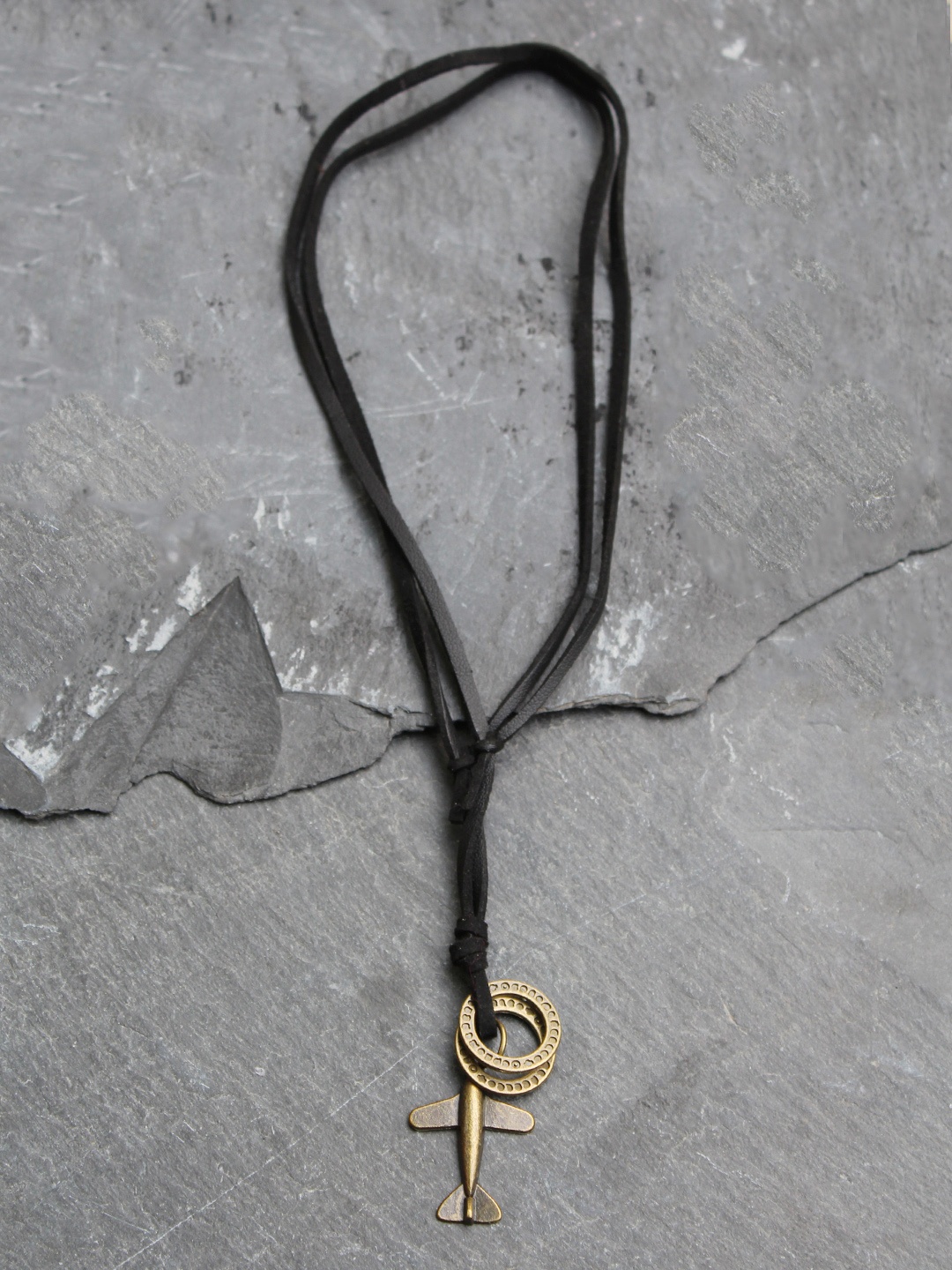

UNKNOWN by Ayesha Men Black & Bronze-Toned Airplane Pendant Adjustable Necklace