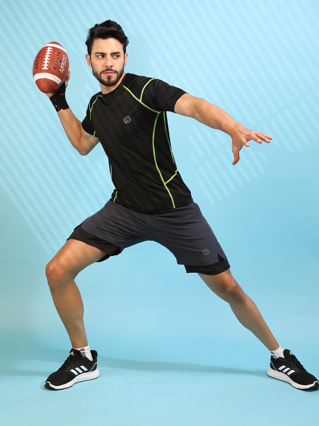 

Chkokko Men Black Solid Round Neck Dry Fit T-shirt