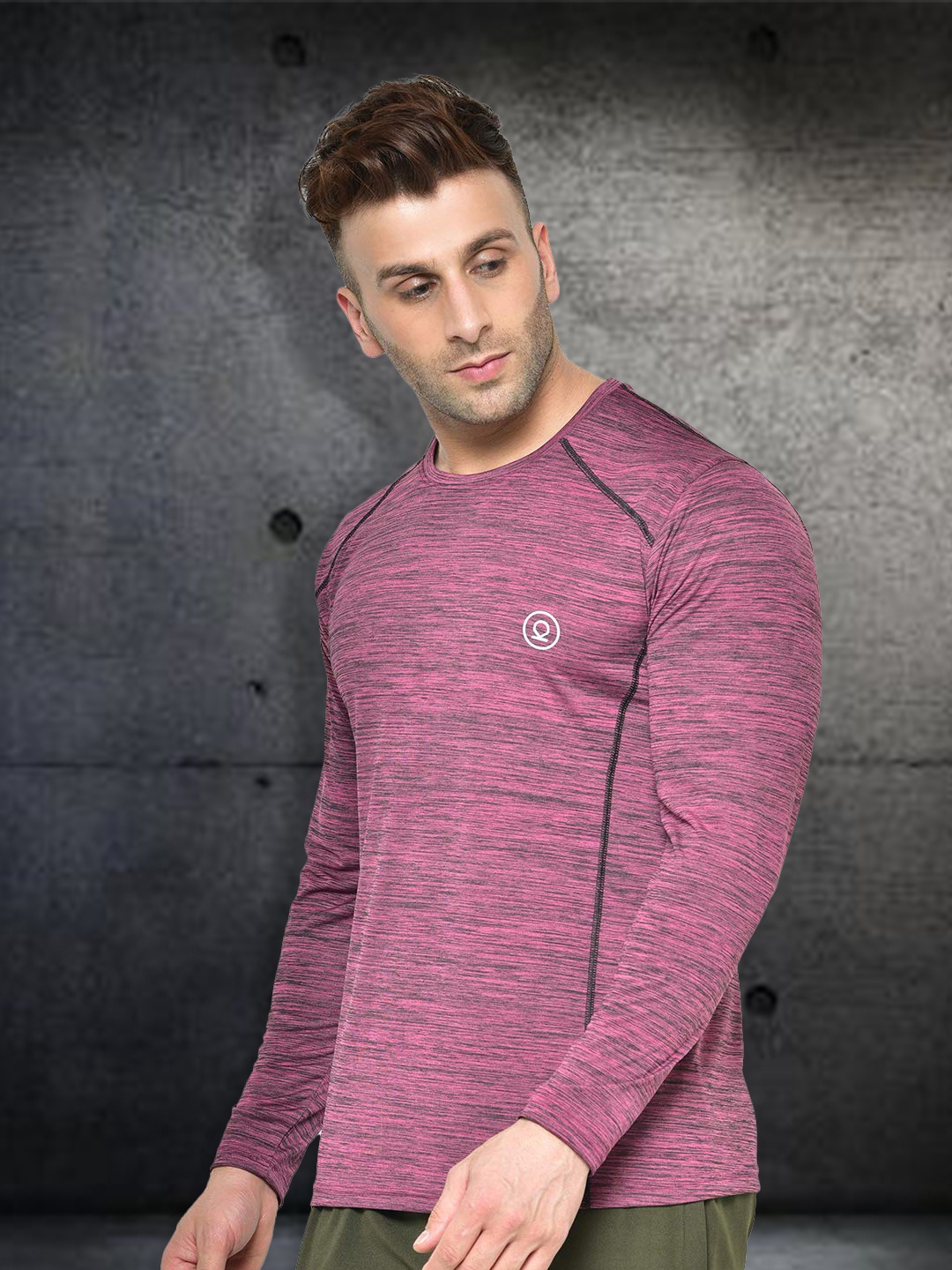 

CHKOKKO Men Magenta Solid Dry Fit Round Neck T-shirt