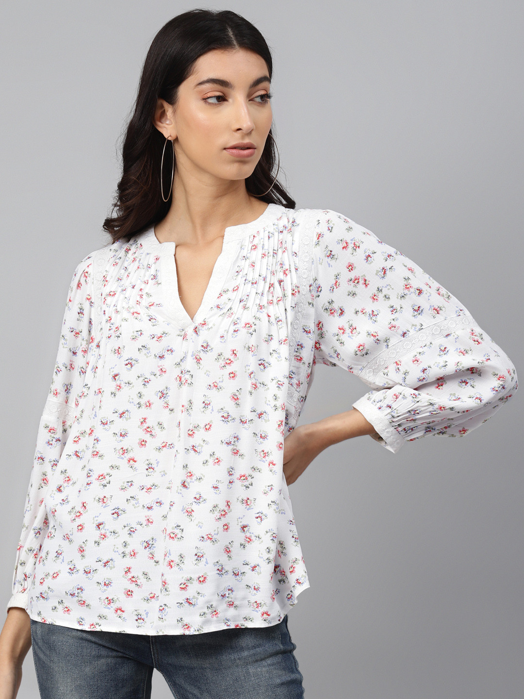 

Marks & Spencer White & Grey Ditsy Floral Print Sustainable Viscose Puff Sleeves Top