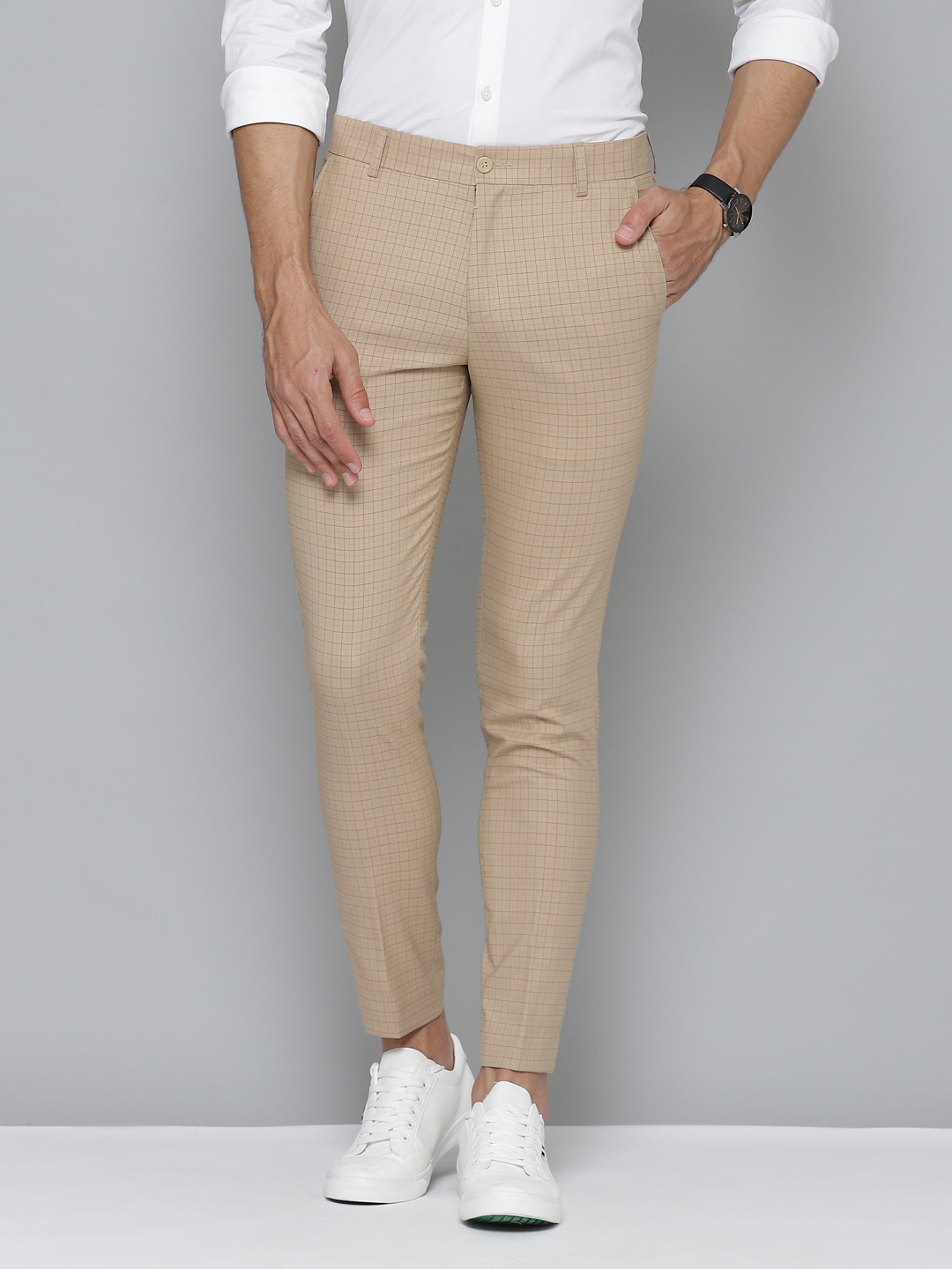 

DENNISON Men Beige & Brown Smart Tapered Fit Checked Cropped Trousers