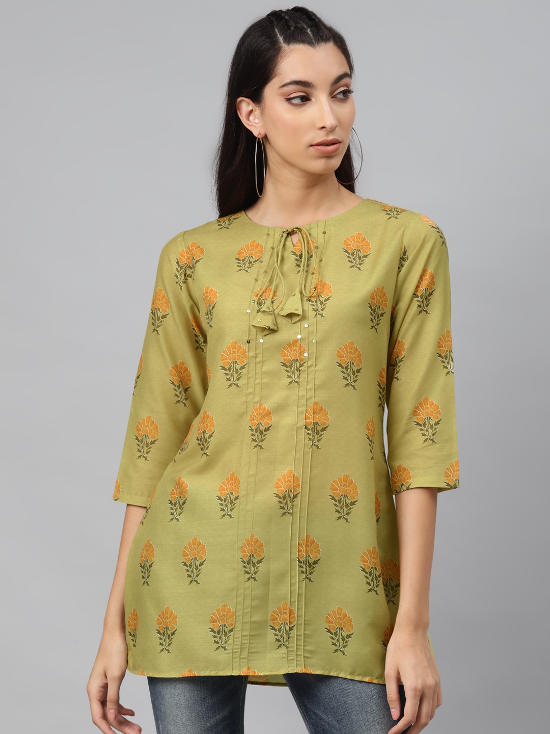 

shiloh Women Green & Orange Floral Block Print Pleated & Sequinned Tunic