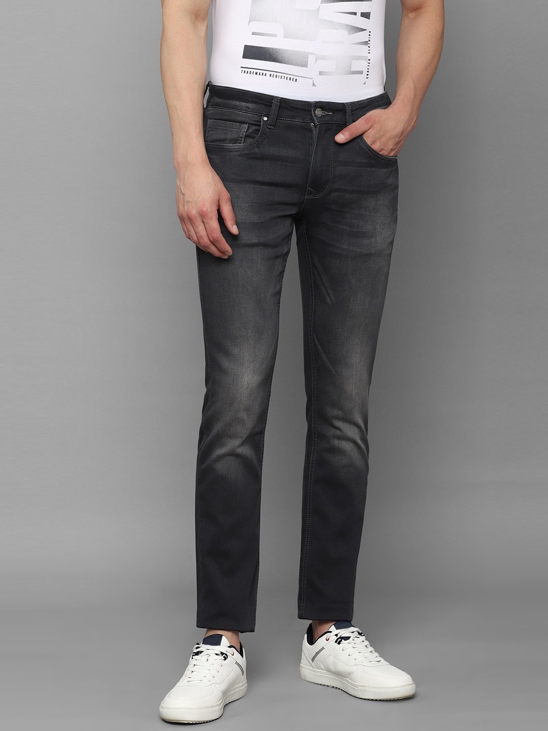 

Louis Philippe Jeans Men Grey Slim Fit Low-Rise Clean Look Jeans