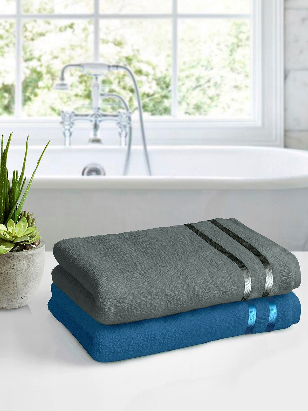 

Story@home Set Of 2 Navy Blue & Grey Solid 450 GSM Bath Towels