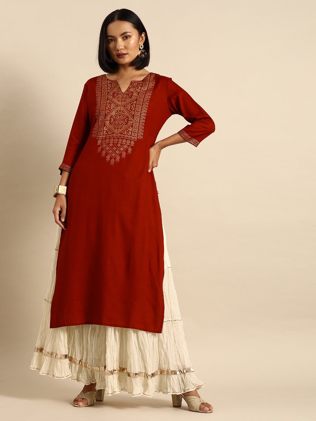 

Varanga Women Maroon & Cream-Coloured Yoke Design Kurta with Skirt