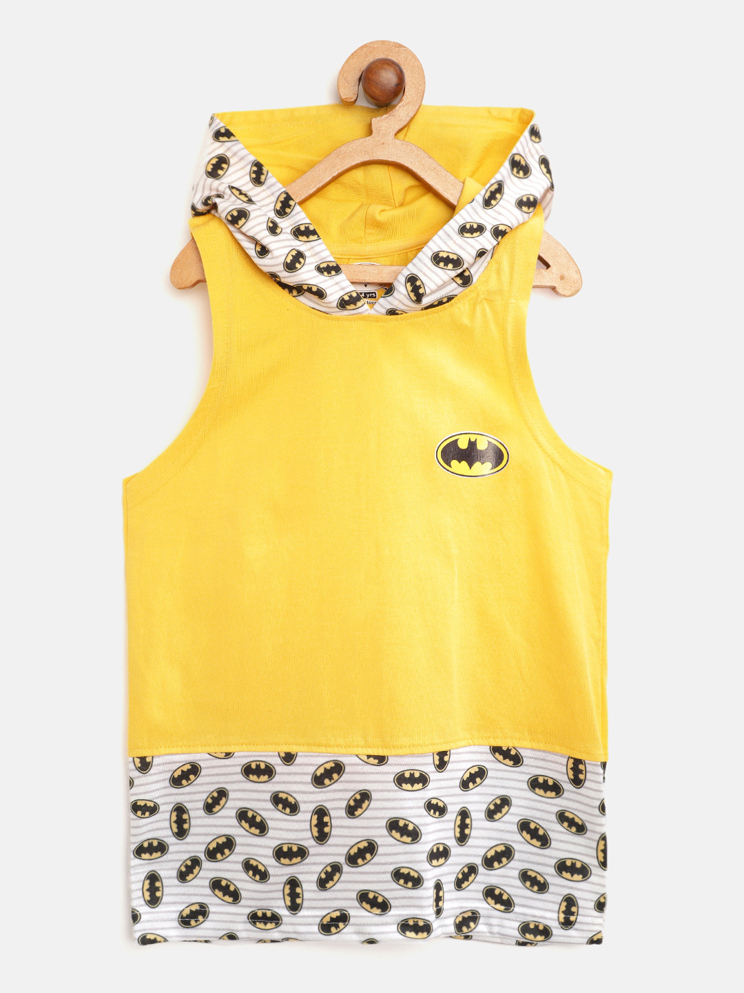 

Eteenz Boys Yellow and Black Batman Print Pure Cotton Hooded Pure Cotton T-shirt