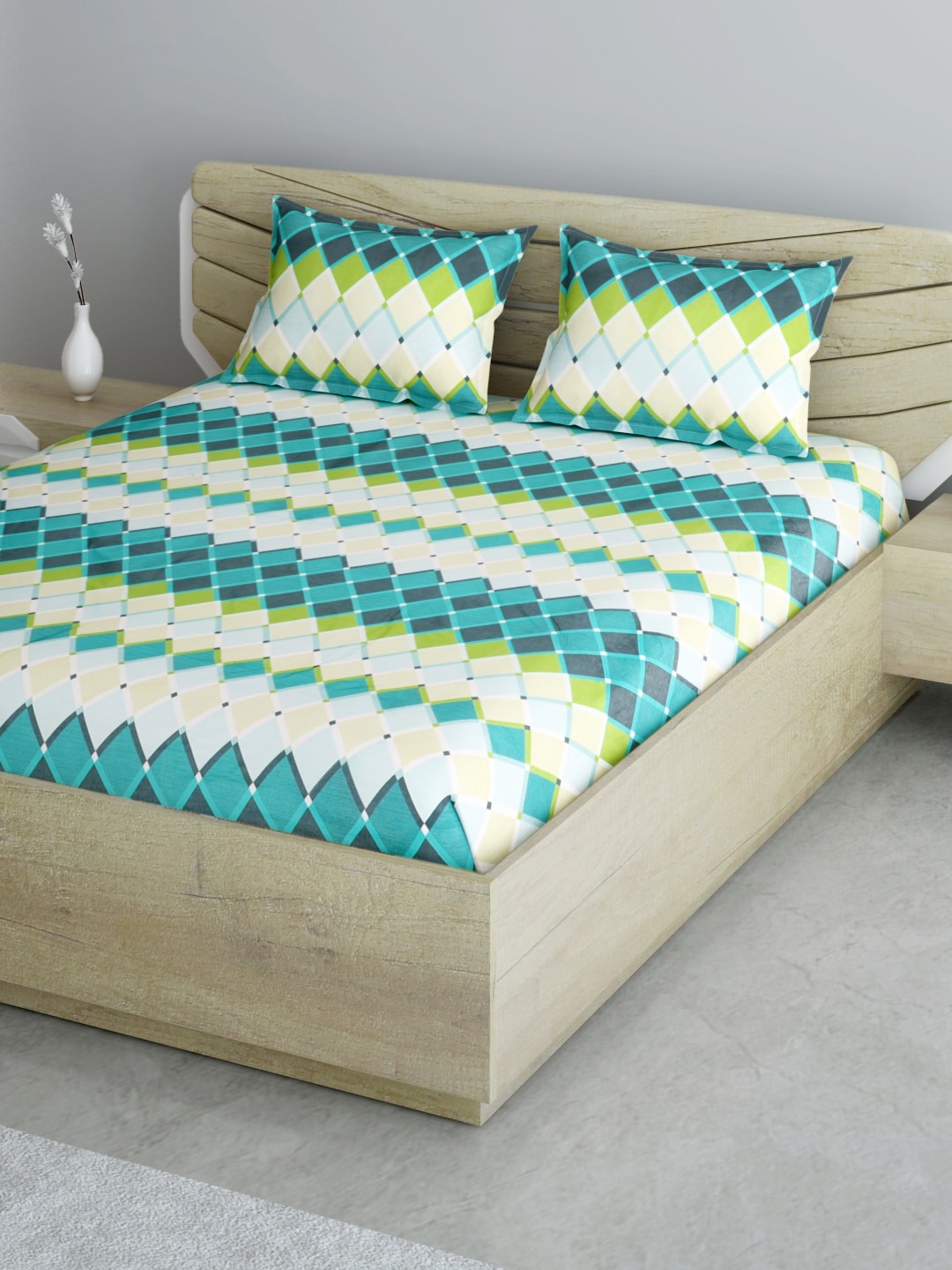 

Aura Blue & Green Geometric 144 TC 120 GSM Cotton 1 Queen Bedsheet with 2 Pillow Covers