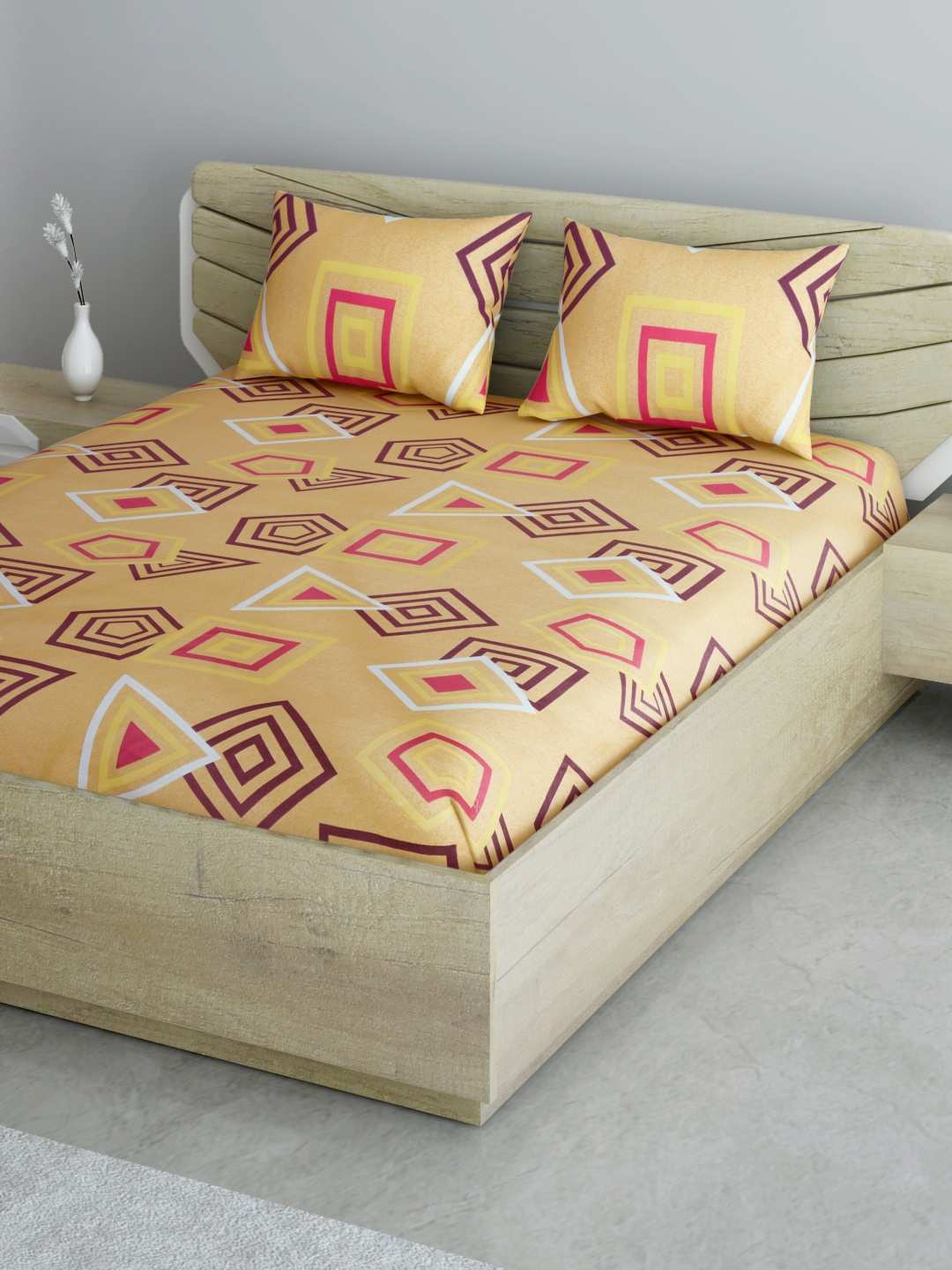 

Aura Beige & Purple Geometric 144 TC 120 GSM Double Cotton Queen Bedsheet & 2 Pillow Cover, Cream