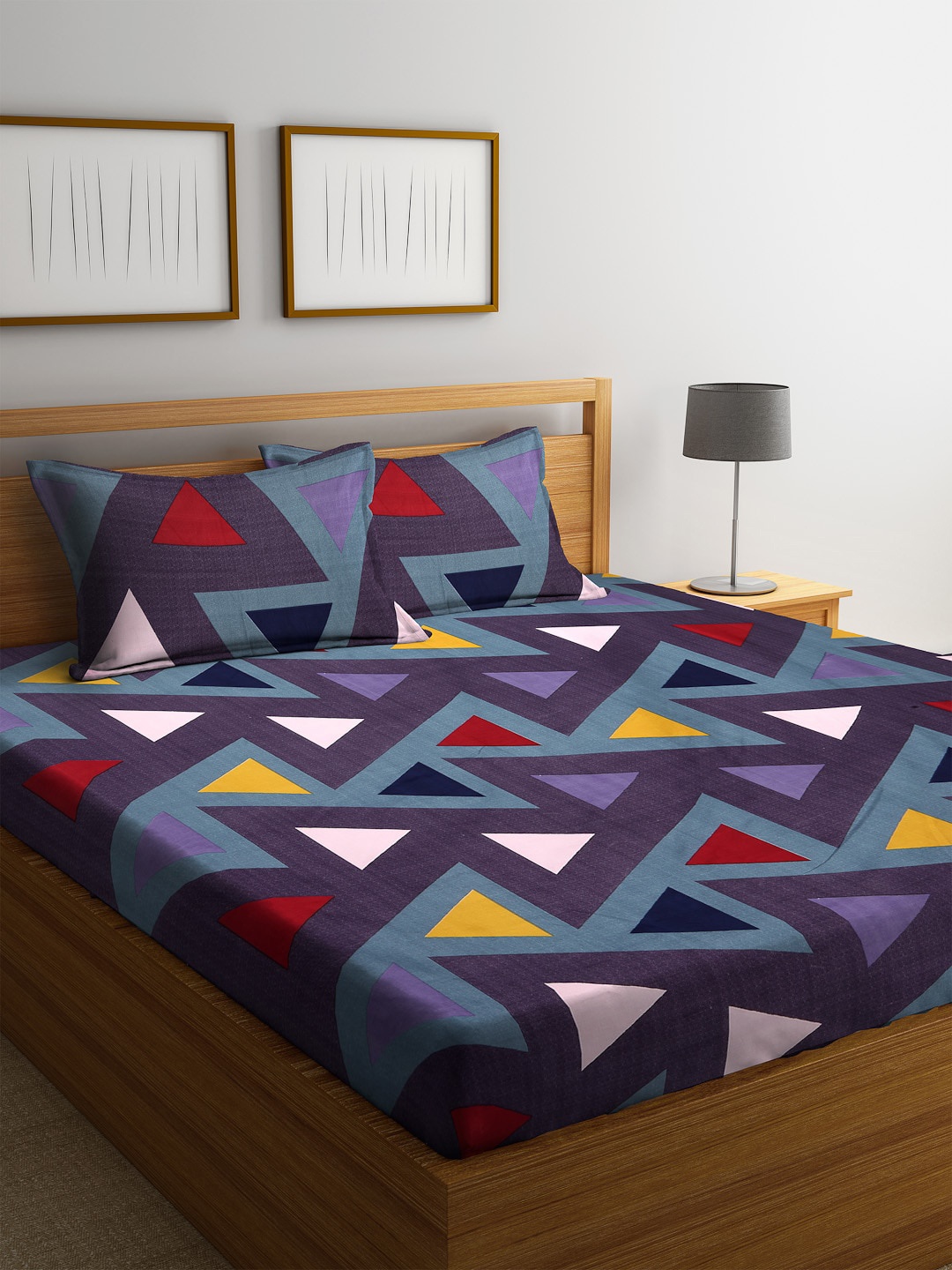 

Florida Multicoloured Geometric 144 TC Polycotton 1 Queen Bedsheet with 2 Pillow Covers, Multi