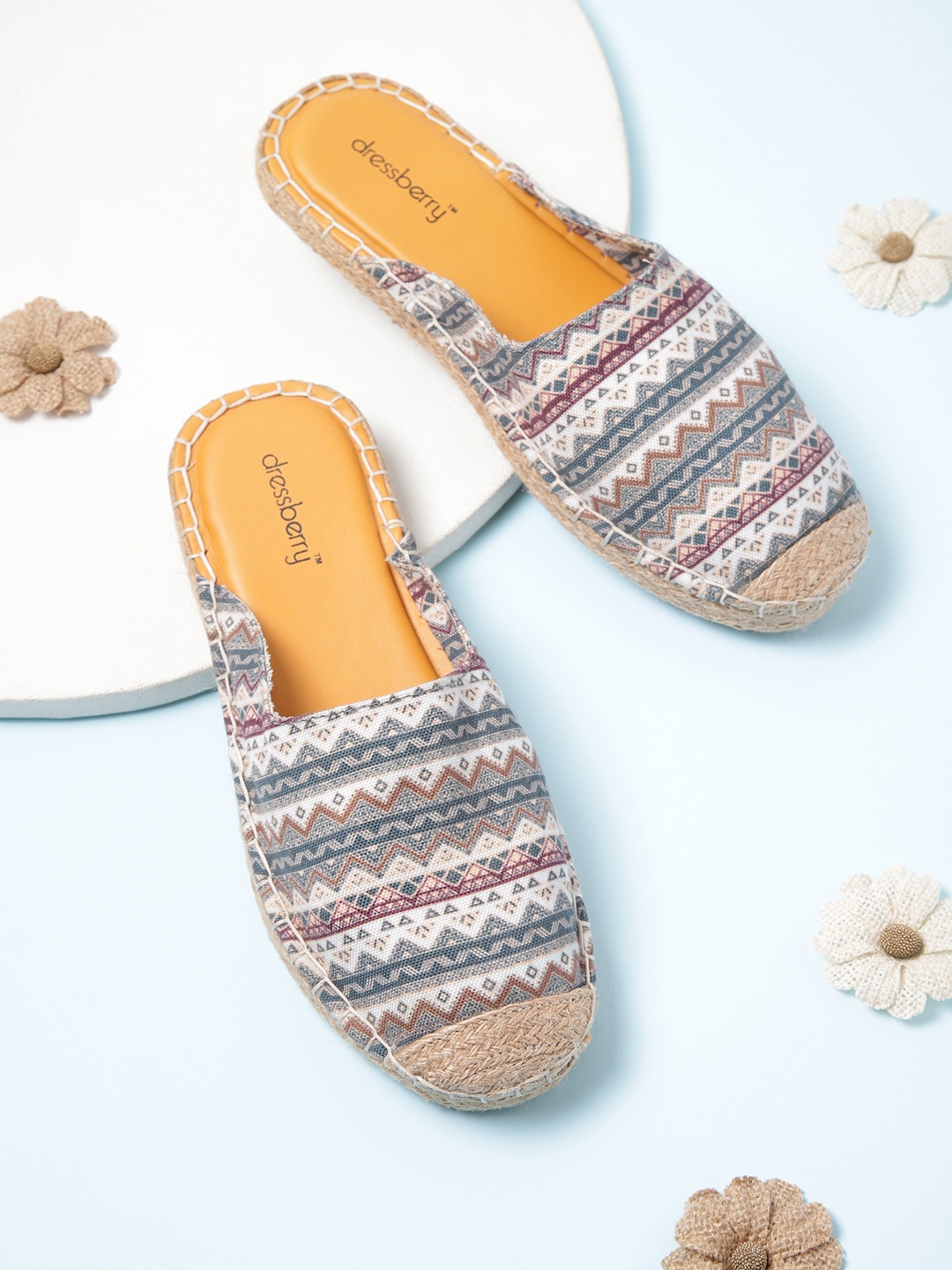 

DressBerry Women White & Green Printed Espadrilles Mules