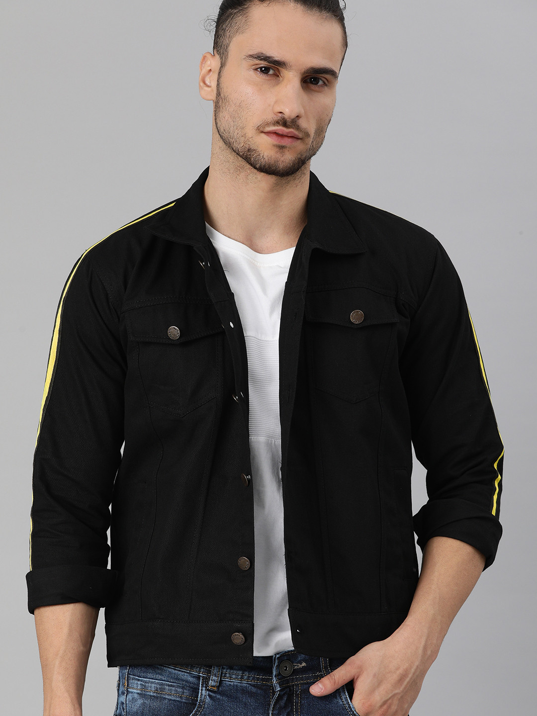 

VOXATI Men Black Denim Jacket