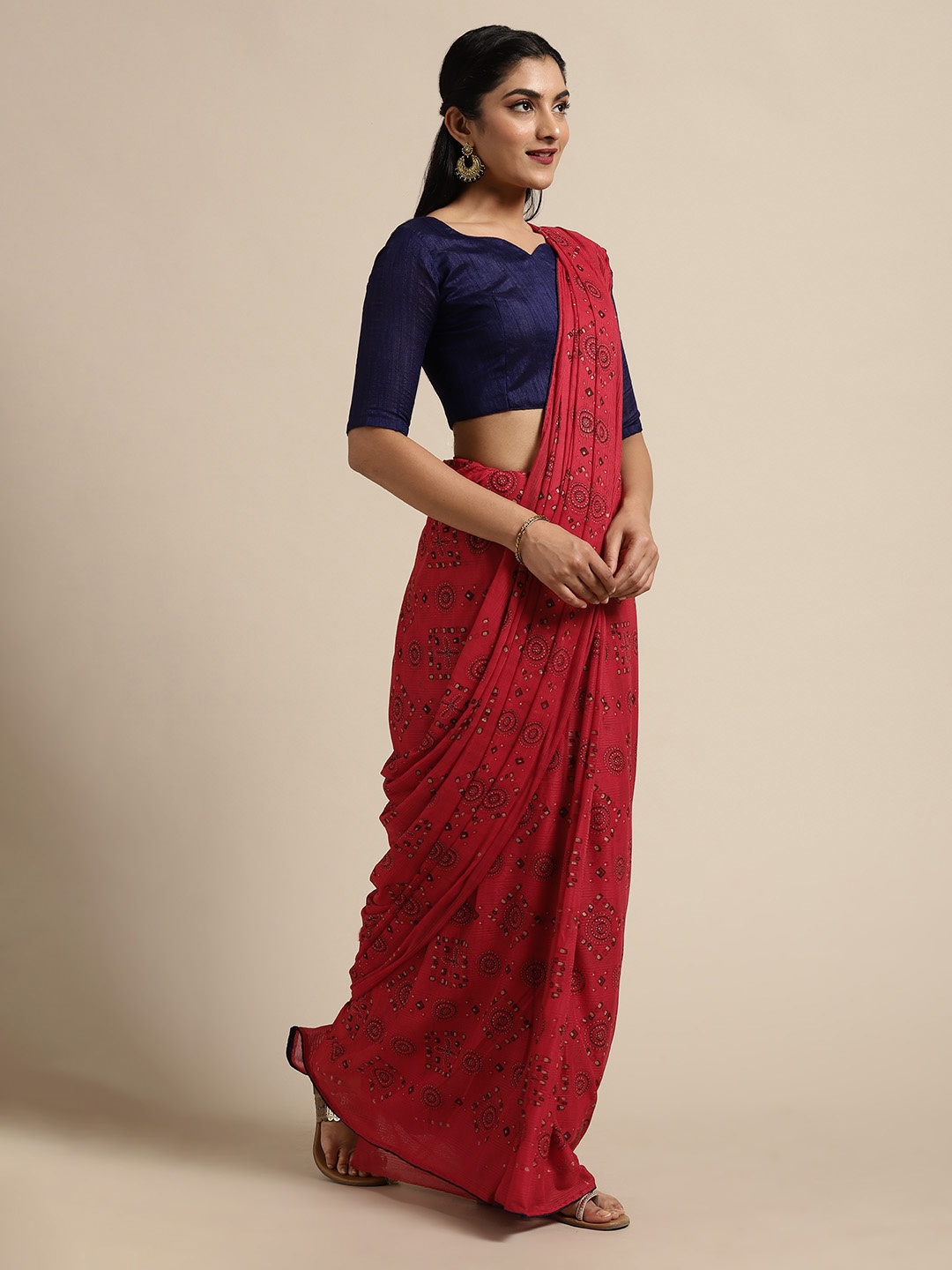 

Saree mall Red Pure Chiffon Tribal Print Bandhani Saree