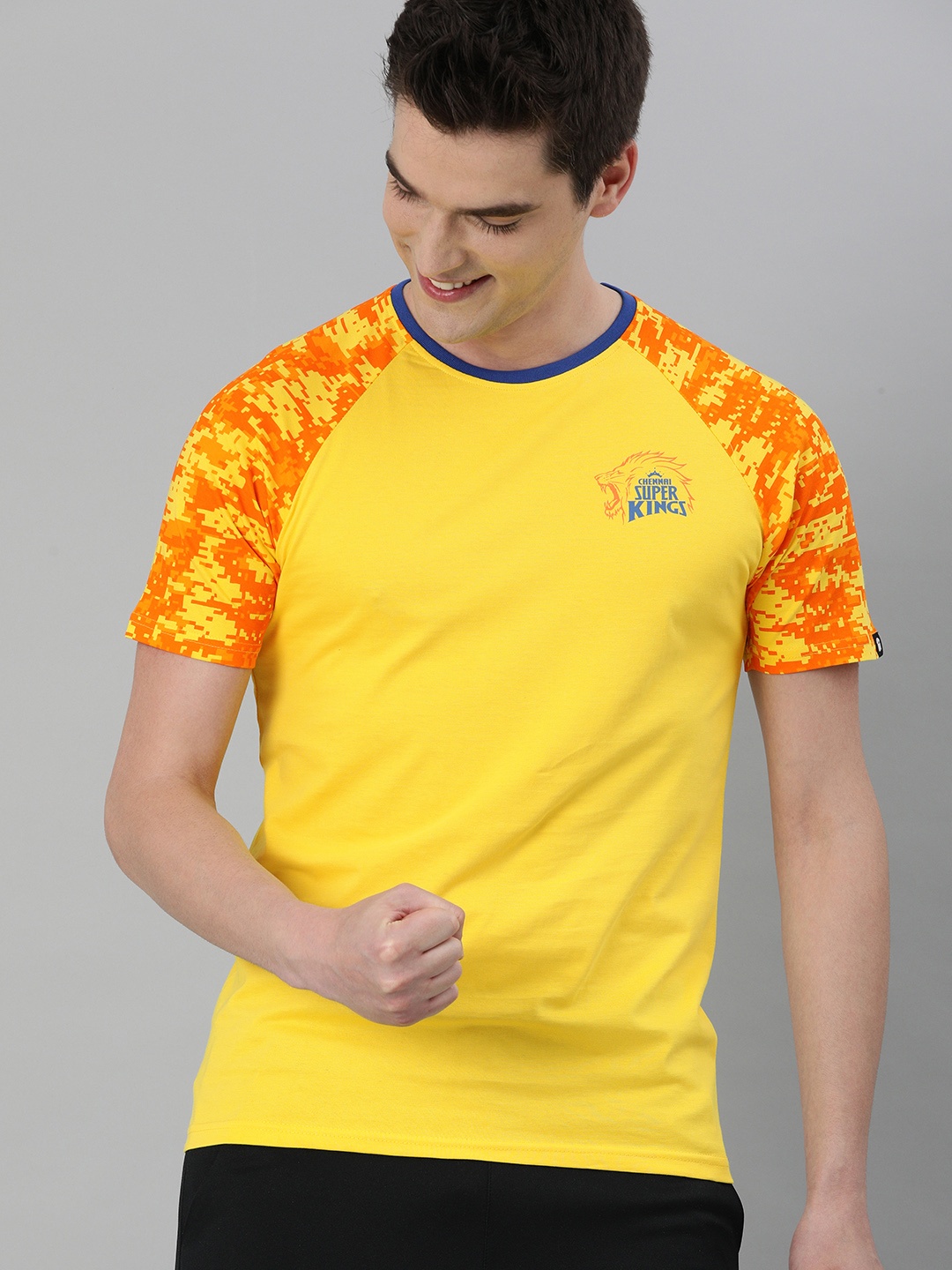 

The Souled Store Men Yellow Solid Chennai Super Kings Round Neck Printed Sleeved Pure Cotton T-shirt