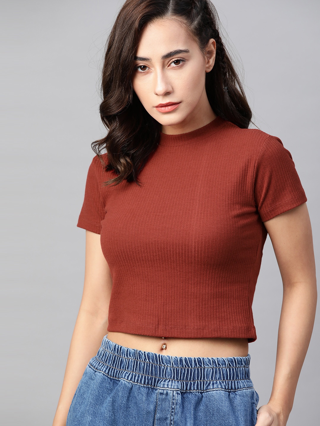 

Roadster Maroon Solid Regular Crop Top