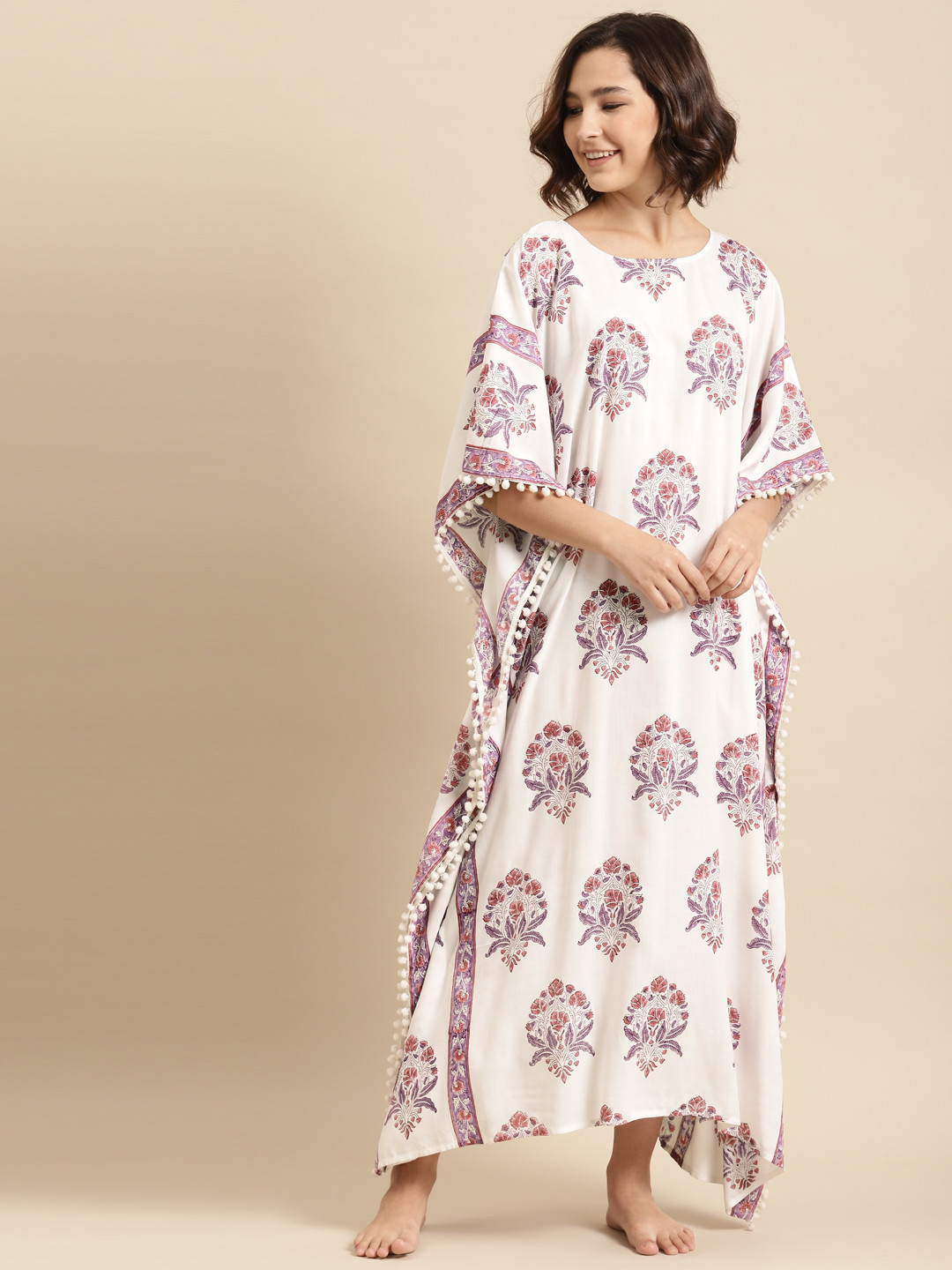 

Prakrti White & Pink Hand Block Mughal Boota Print Maxi Kaftan Nightdress