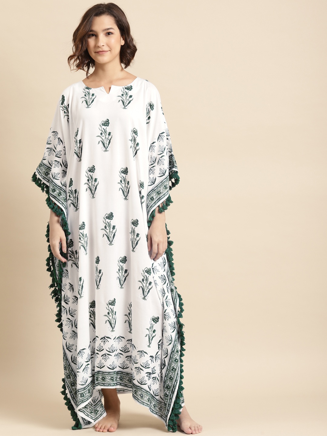 

Prakrti White & Green Hand Block Mughal Boota Print Maxi Kaftan Nightdress