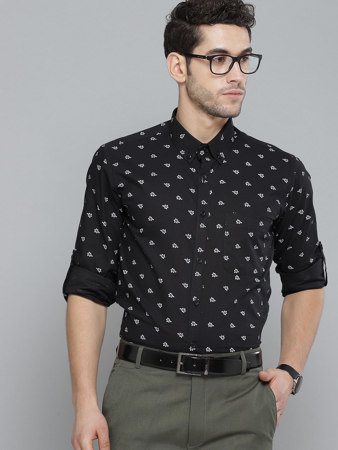

DENNISON Men Black & White Smart Slim Fit Pure Cotton Floral Printed Formal Shirt