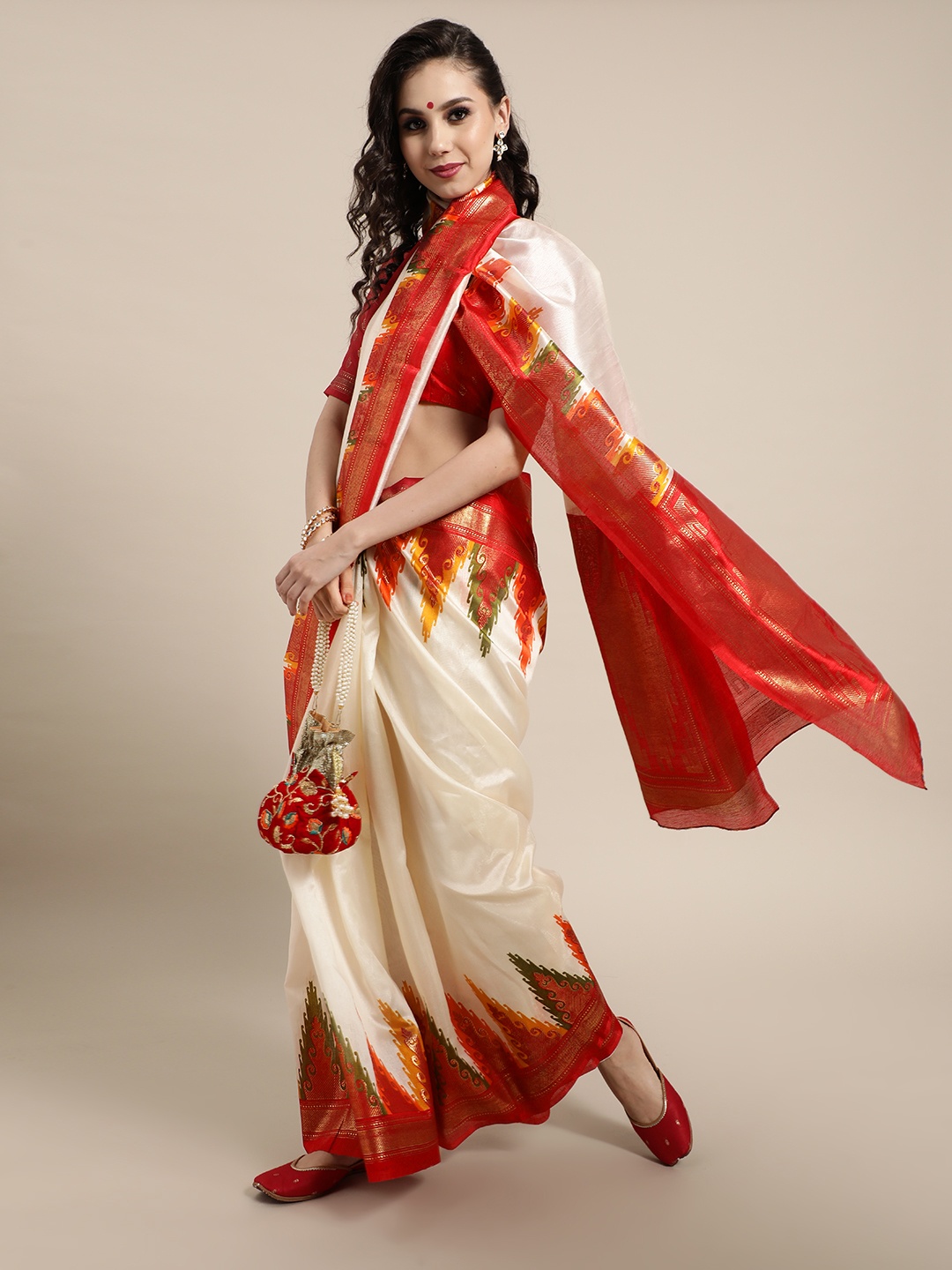 

Saree mall Solid Silk Blend Saree with Printed border, Off white