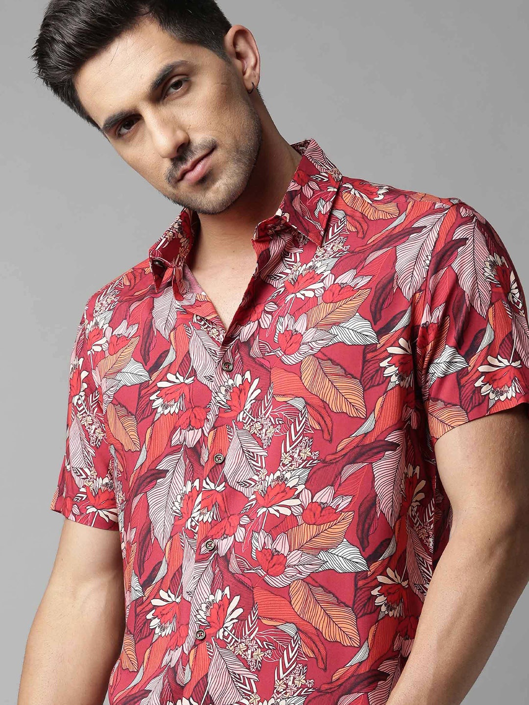 

RARE RABBIT Men Red & Pink Tropical Printed Casual Shirt